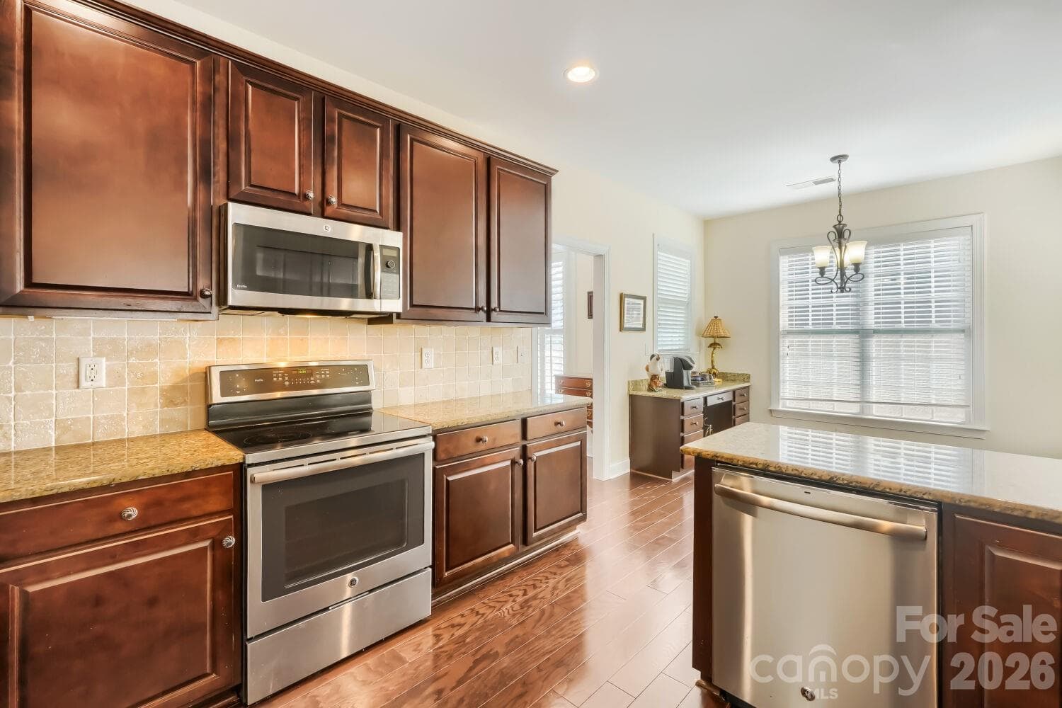 Single Family Residence at 18311 Glenealy Drive, Cornelius, photo 12 of 40