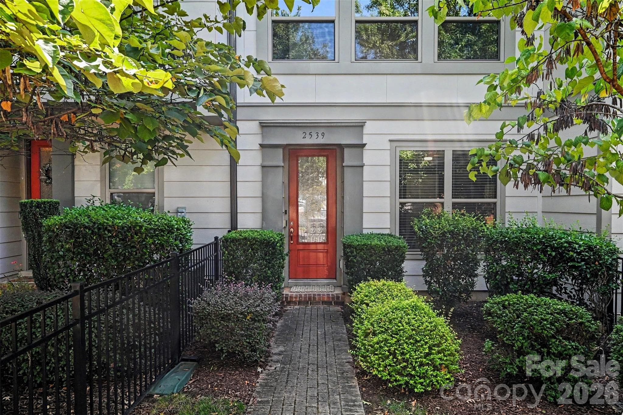 Townhouse at 2539 Euclid Avenue, Charlotte, photo 3 of 35