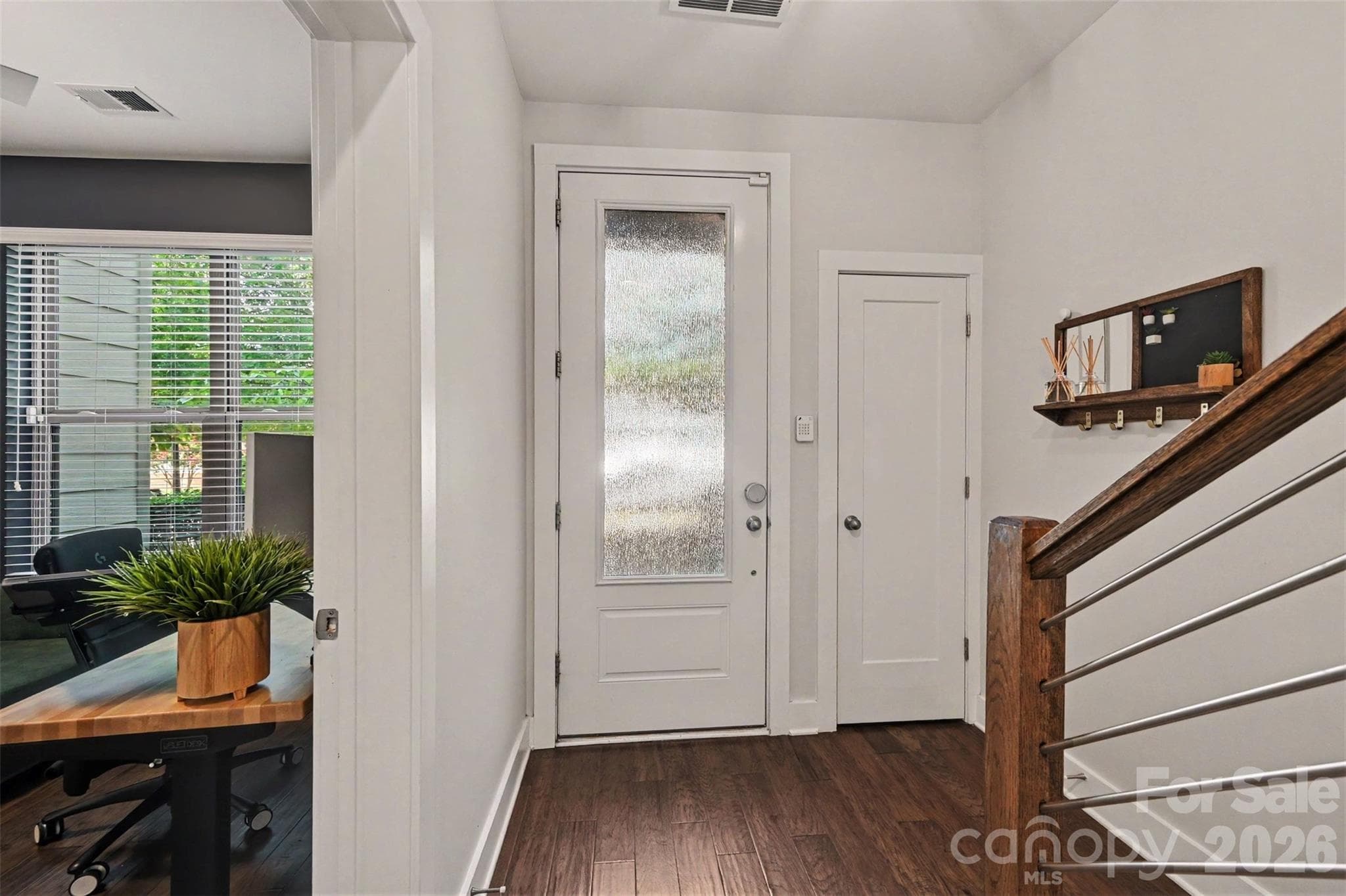 Townhouse at 2539 Euclid Avenue, Charlotte, photo 5 of 35