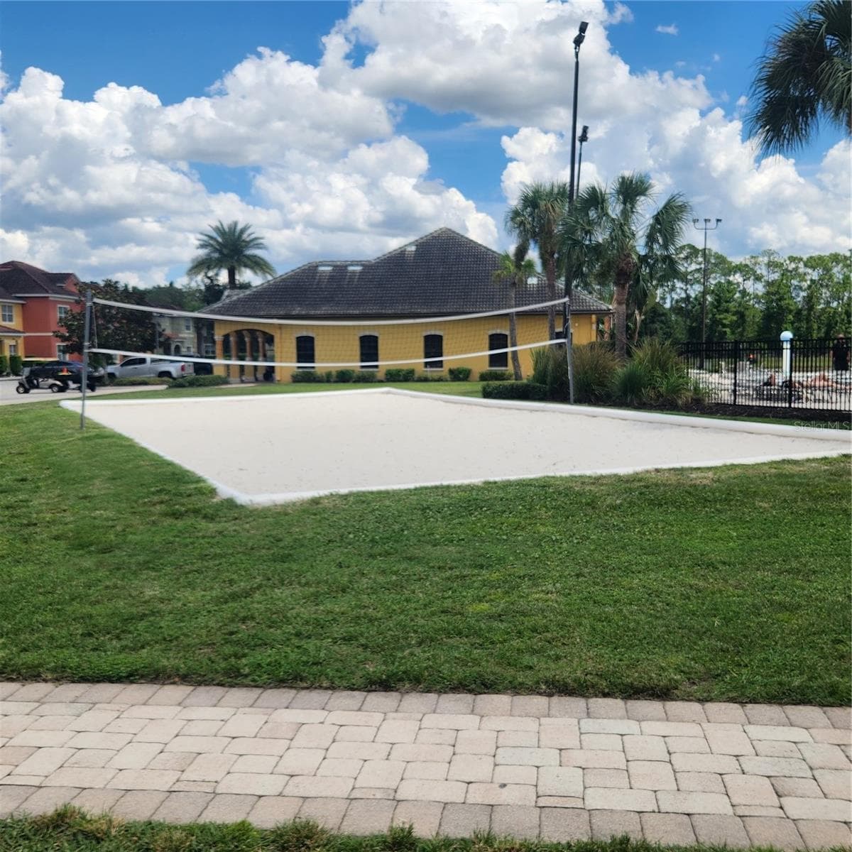 Volleyball court - 8935 CUBAN PALM RD, KISSIMMEE