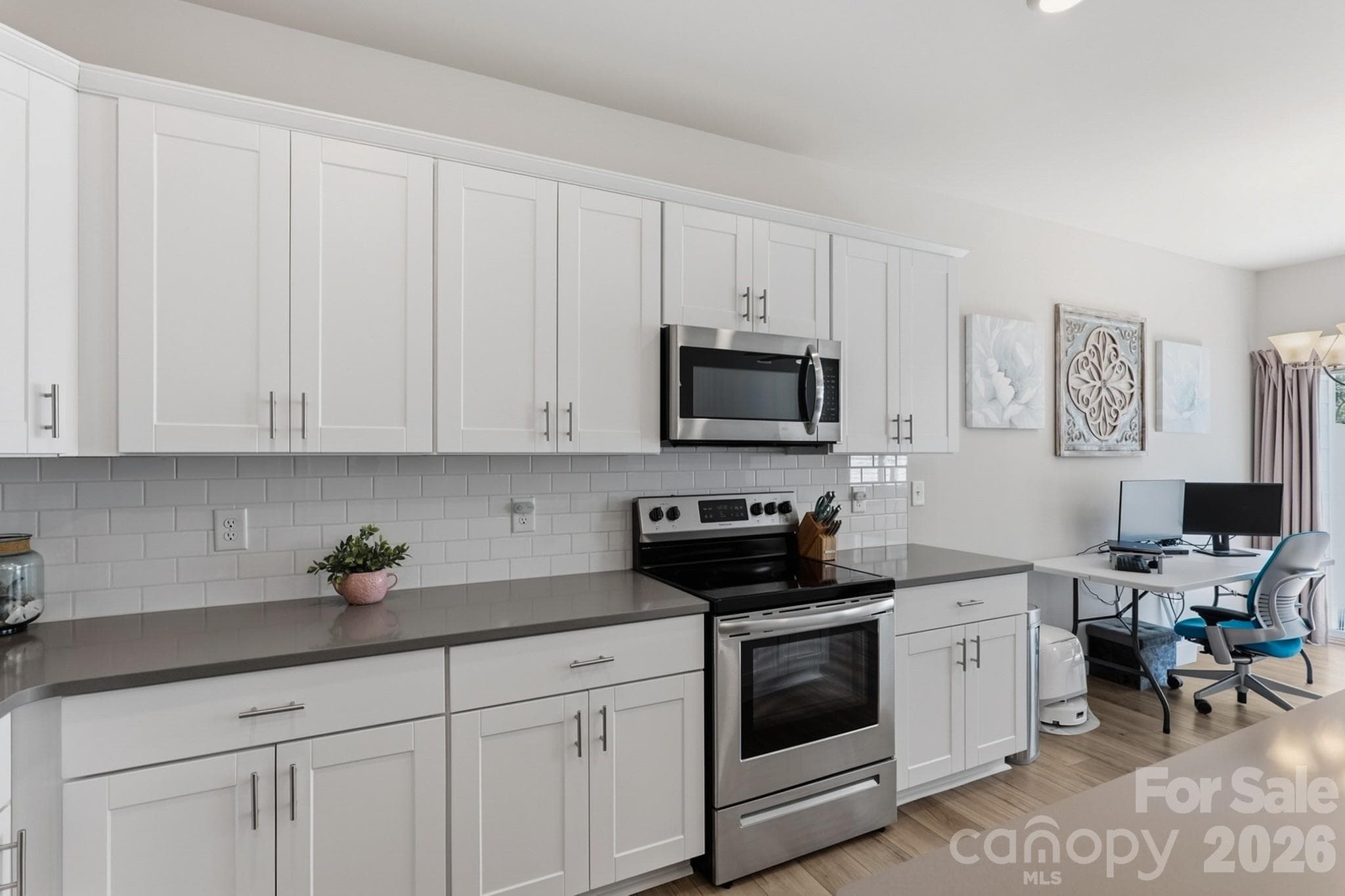 Townhouse at 32 Woodsdale Place SE, Concord, photo 11 of 30