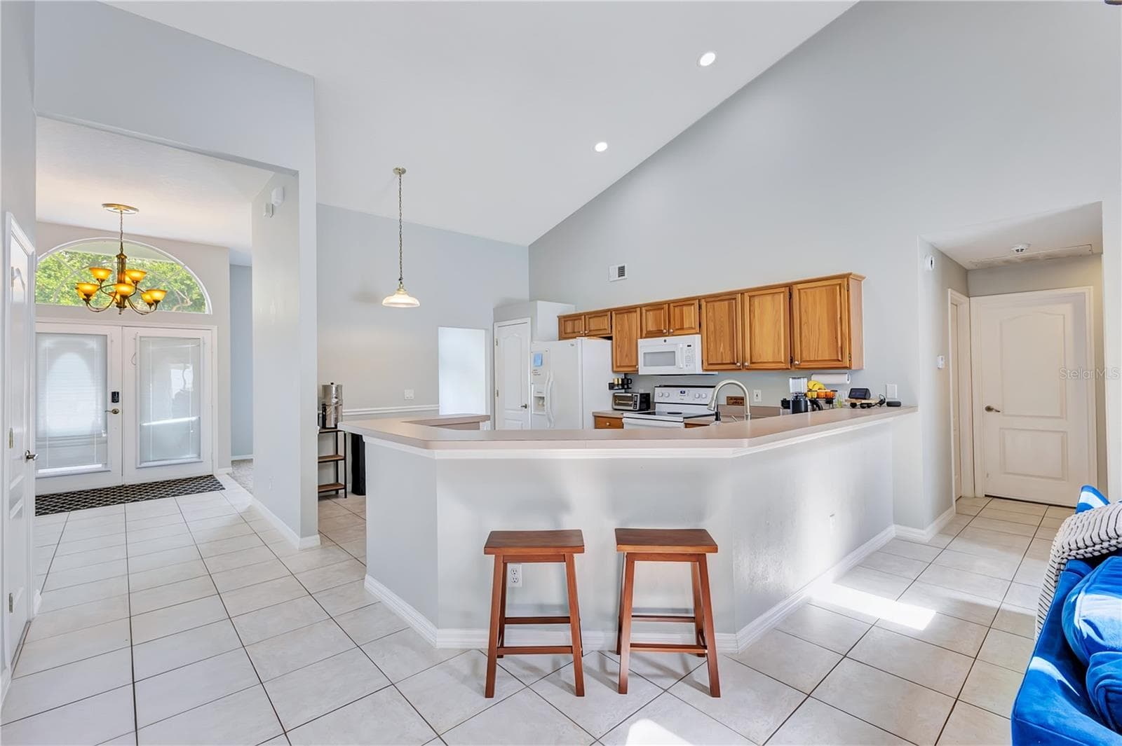 Single Family Residence at 514 KEY CT, ORLANDO, photo 7 of 64