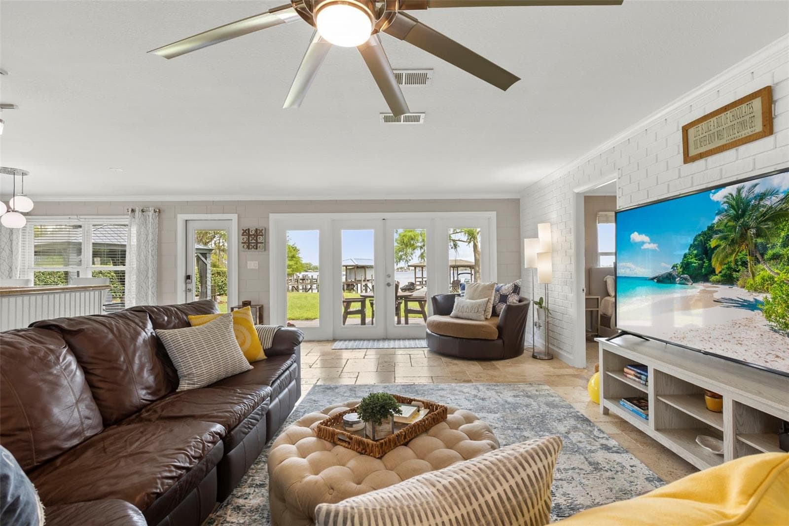 Living Room - 10430 LAKE COTTAGE LN, ORLANDO