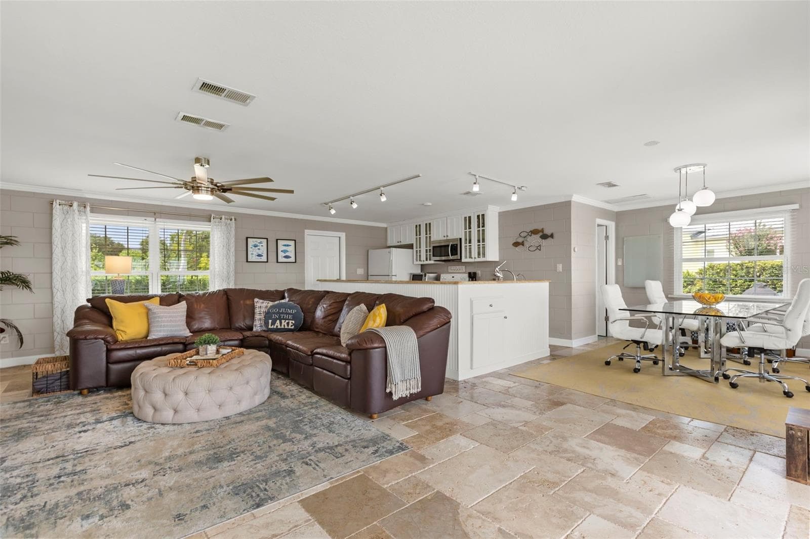 Single Family Residence at 10430 LAKE COTTAGE LN, ORLANDO, photo 24 of 49