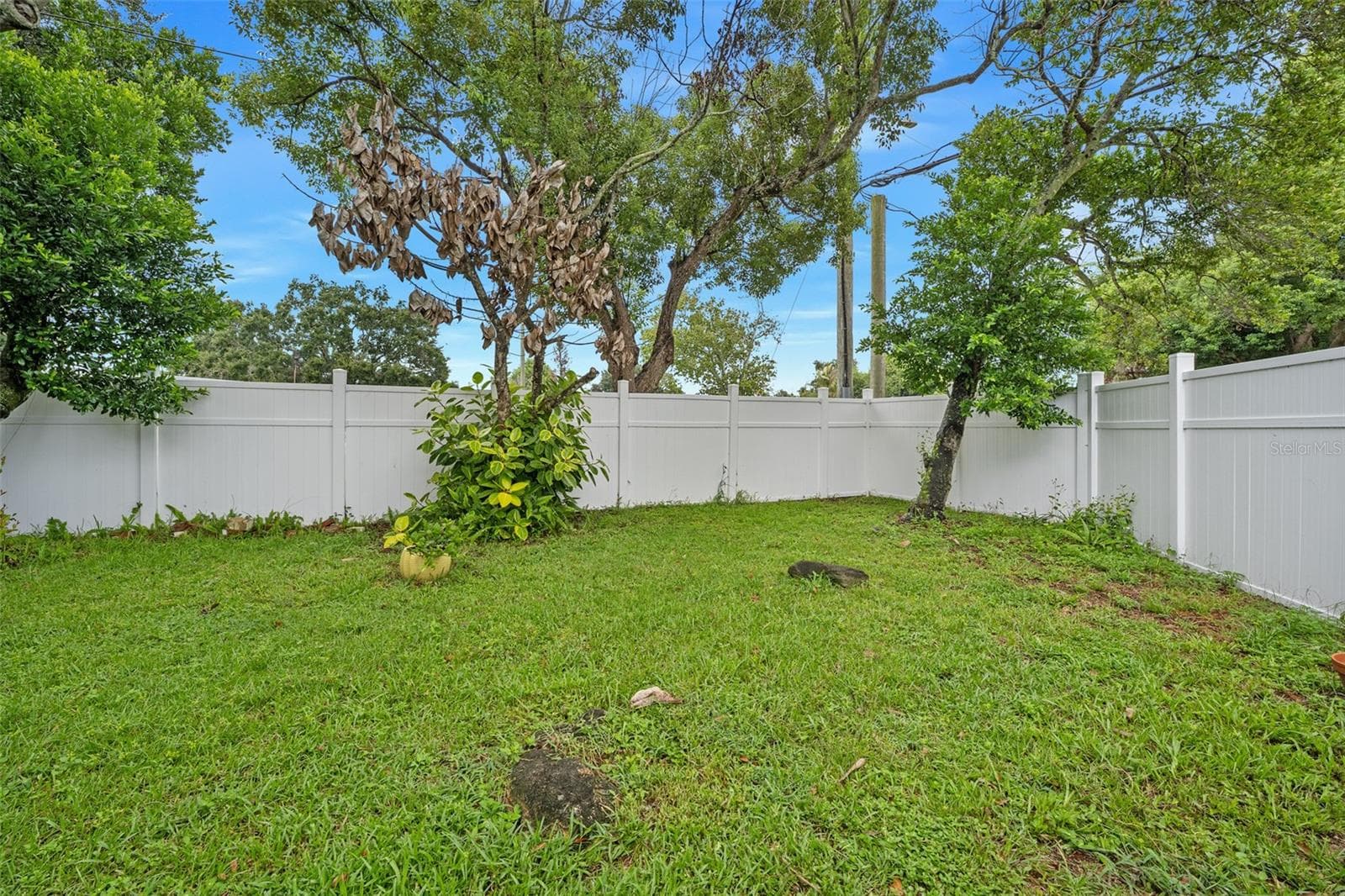 Single Family Residence at 700 KATHERINE ST, SOUTH DAYTONA, photo 26 of 28