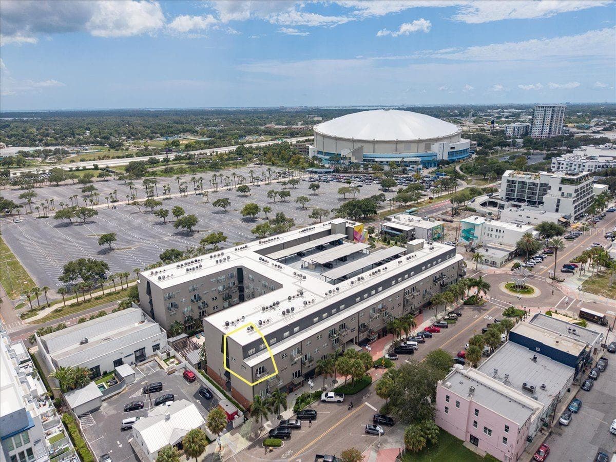 Condominium at 1010 CENTRAL AVE #412, ST PETERSBURG, photo 2 of 37