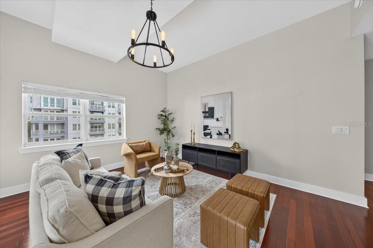 Condominium at 1010 CENTRAL AVE #412, ST PETERSBURG, photo 8 of 37