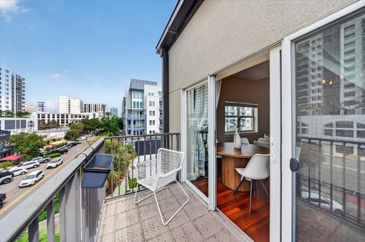 Condominium at 1010 CENTRAL AVE #412, ST PETERSBURG, photo 14 of 37