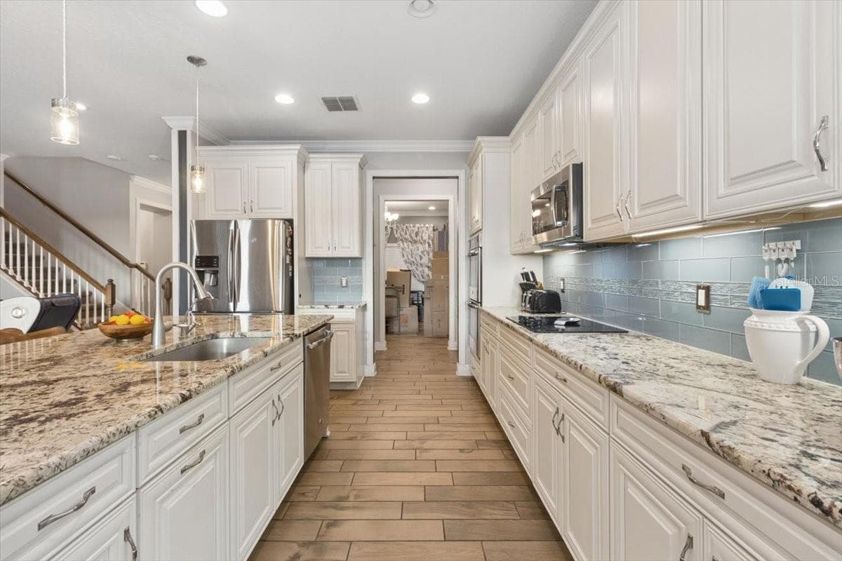Single Family Residence at 19129 LONG LAKE RANCH BLVD, LUTZ, photo 12 of 50