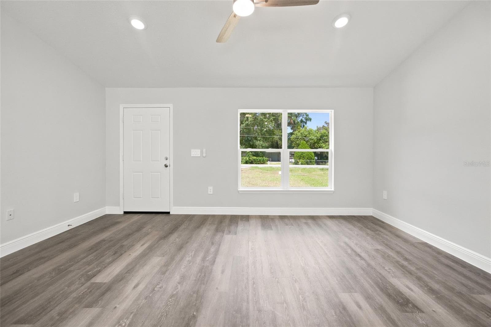 Single Family Residence at 13314 W HIGHWAY 328, OCALA, photo 8 of 37