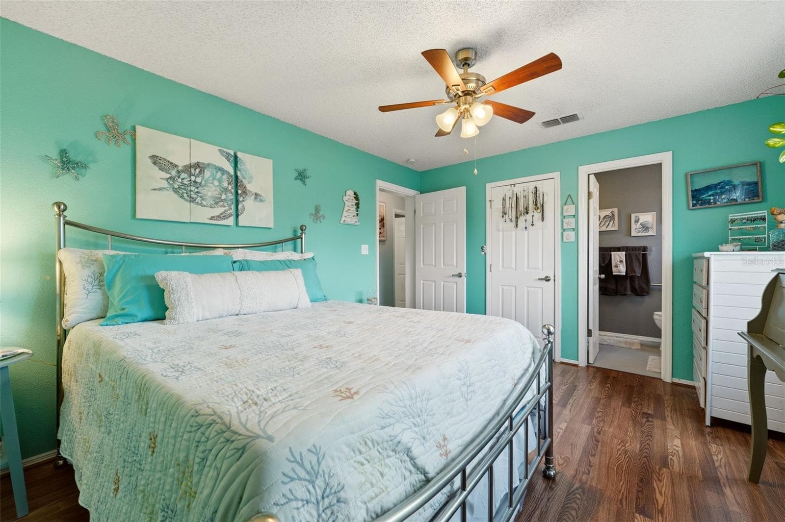 Primary bedroom - 10182 GULFSTREAM BLVD, ENGLEWOOD