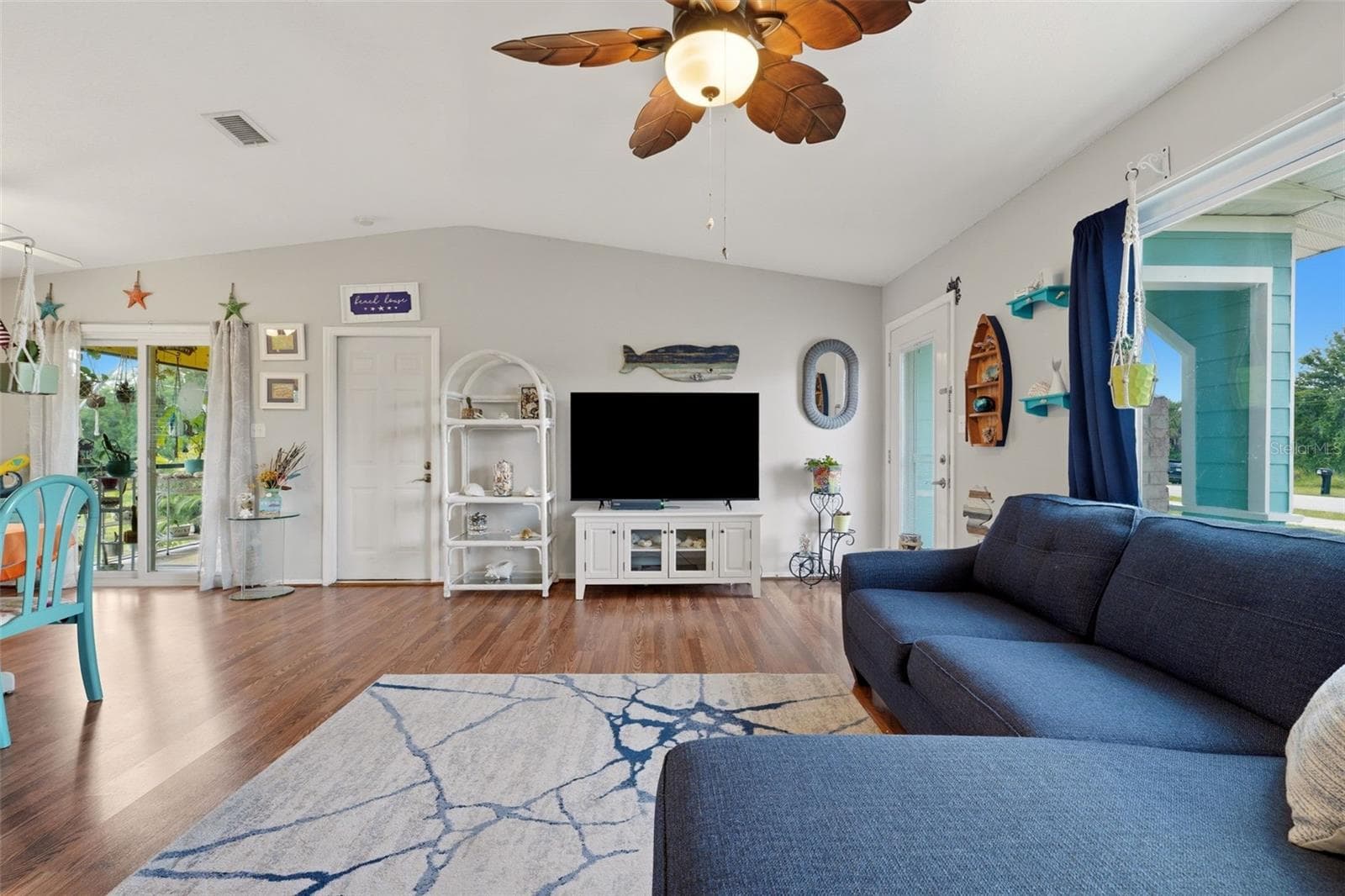 Single Family Residence at 10182 GULFSTREAM BLVD, ENGLEWOOD, photo 11 of 40