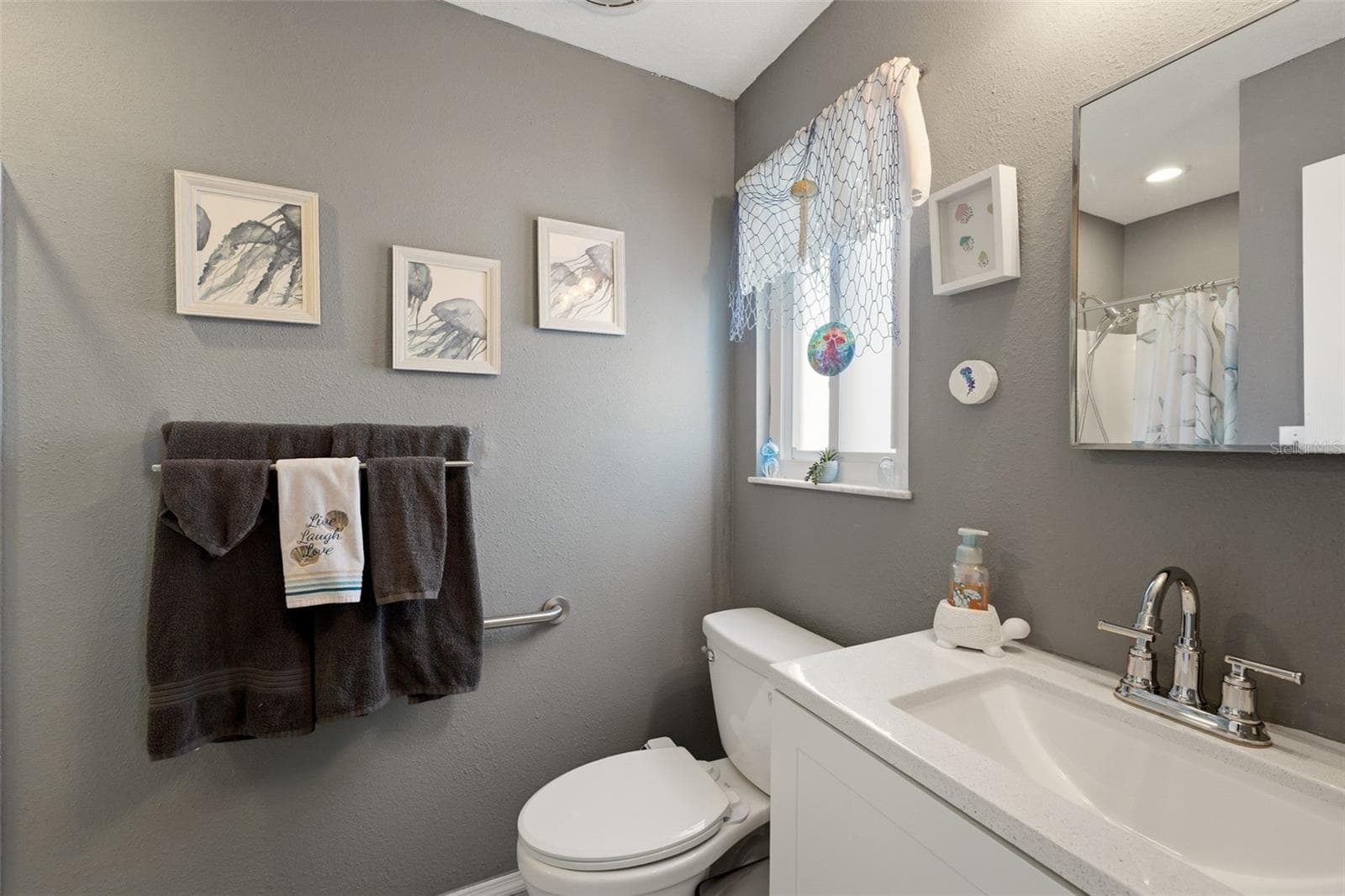 Primary bathroom - 10182 GULFSTREAM BLVD, ENGLEWOOD