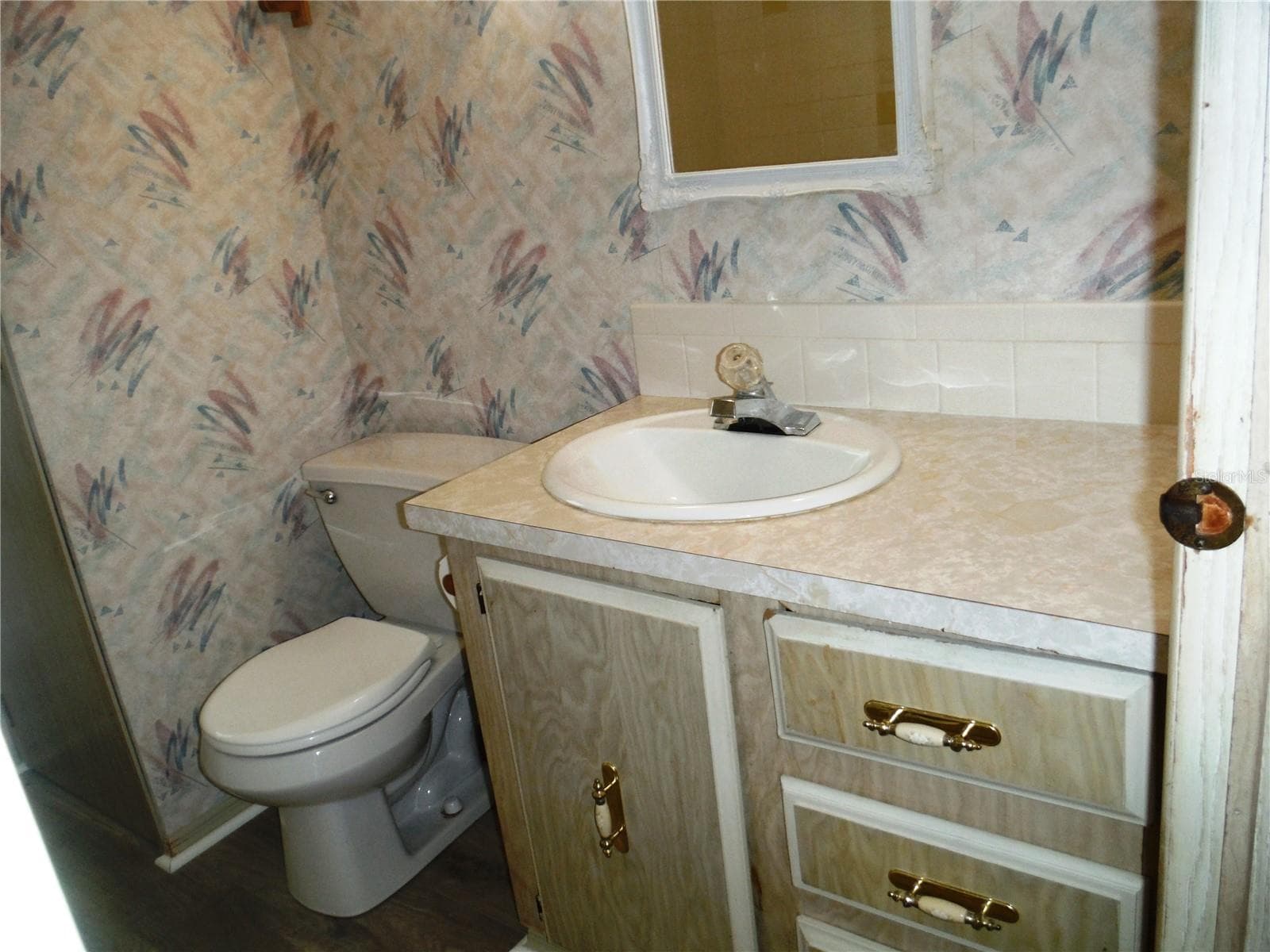 Manufactured Home at 30 STAG RUN CT #11, SAFETY HARBOR, photo 7 of 38