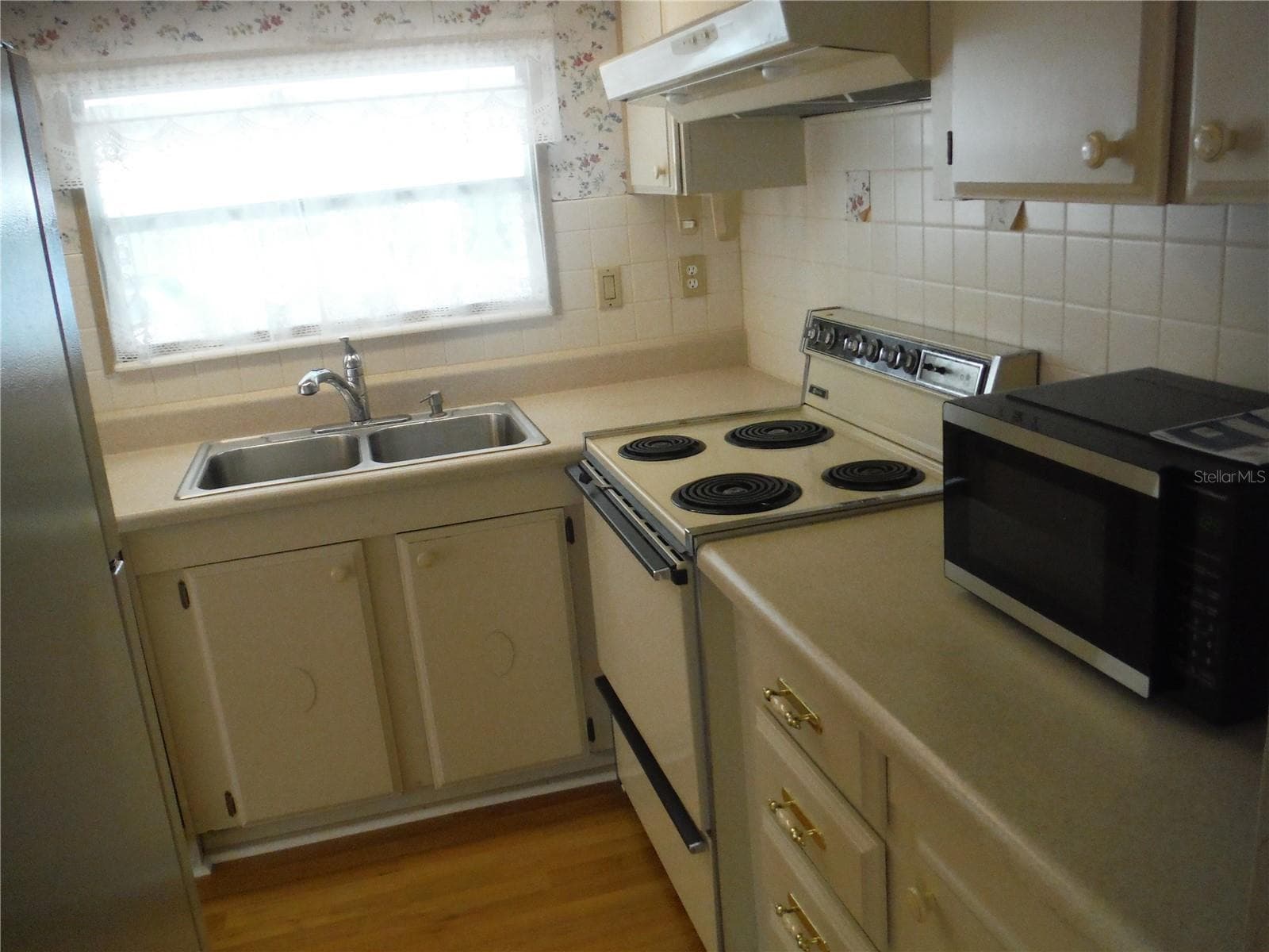Manufactured Home at 30 STAG RUN CT #11, SAFETY HARBOR, photo 23 of 38