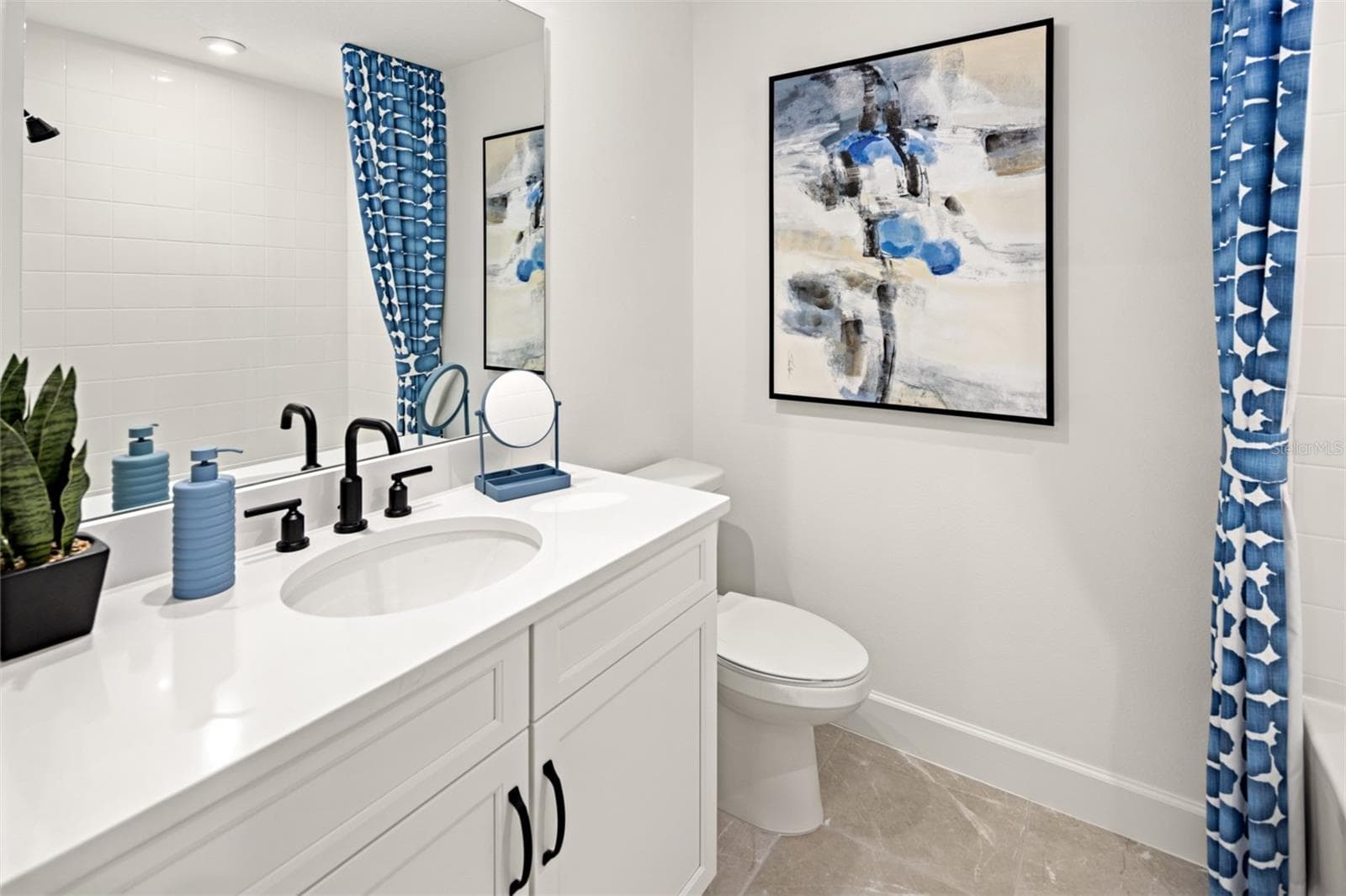 Gardenia Reserve Aurora Model Bathroom 2 - 2275 NIGHTSHADE GROVE LN, APOPKA