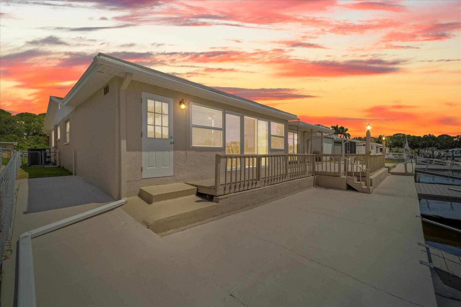 Virtually enhanced - 4933 SHELL STREAM BLVD, NEW PORT RICHEY
