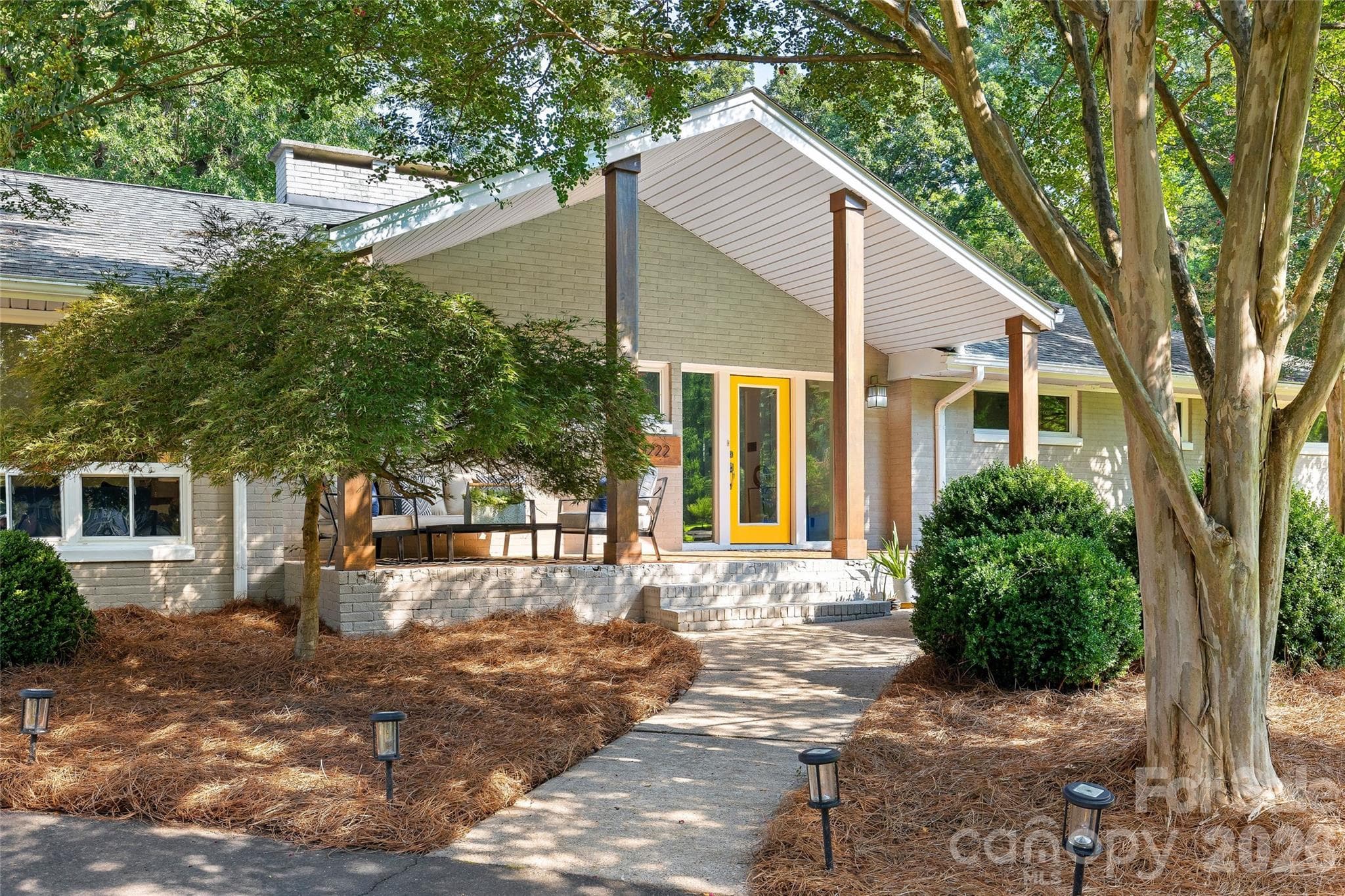 Single Family Residence at 1222 Burtonwood Circle, Charlotte, photo 3 of 48