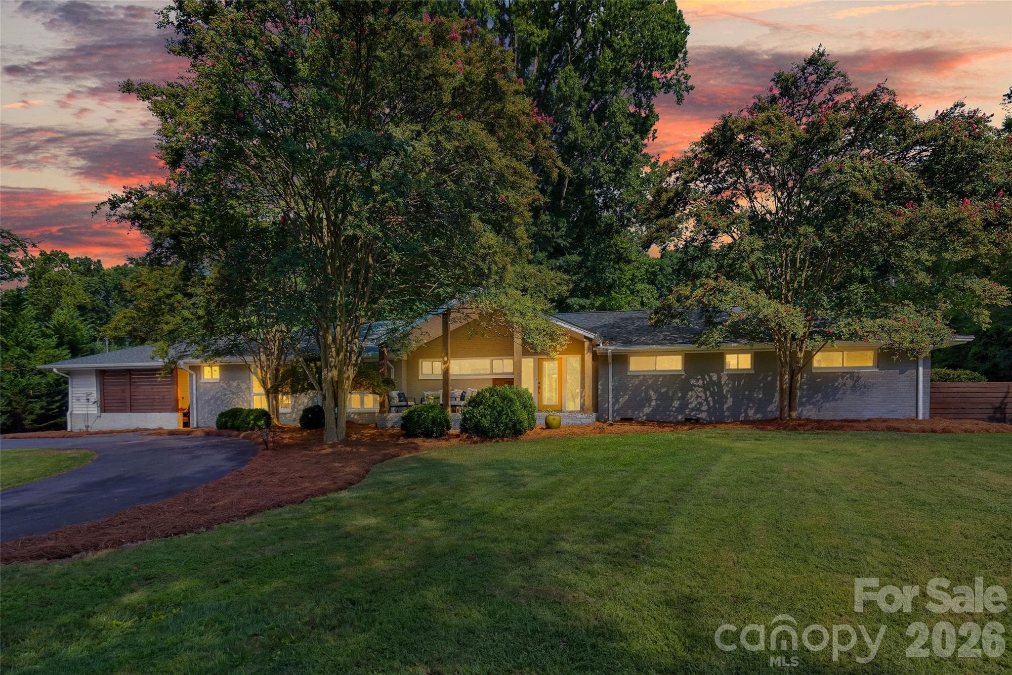 Single Family Residence at 1222 Burtonwood Circle, Charlotte, photo 2 of 48