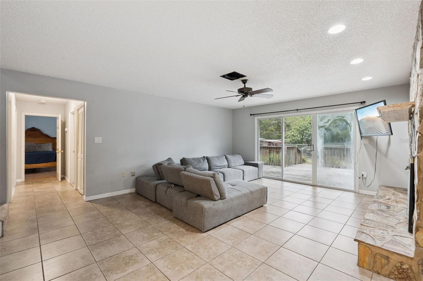 Single Family Residence at 42150 ROYAL TRAILS RD, EUSTIS, photo 6 of 55