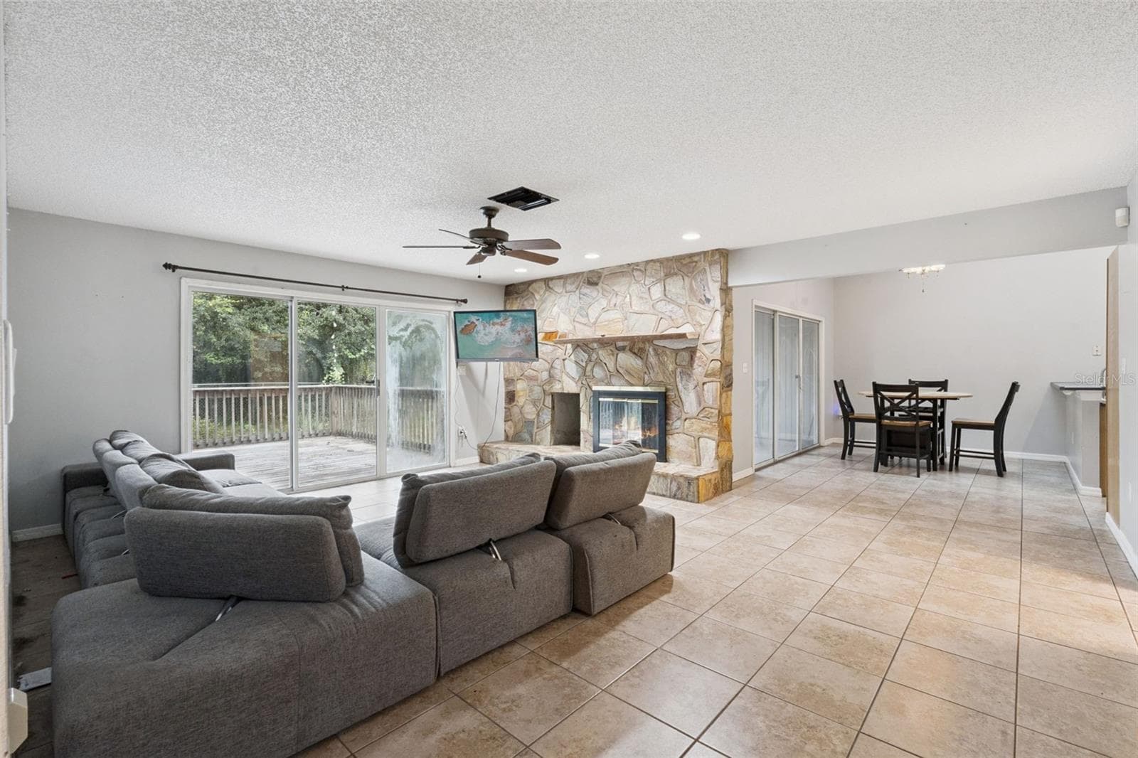 Single Family Residence at 42150 ROYAL TRAILS RD, EUSTIS, photo 8 of 54