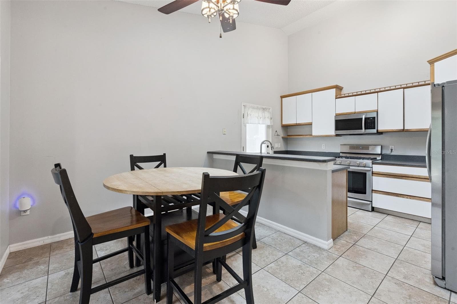 Single Family Residence at 42150 ROYAL TRAILS RD, EUSTIS, photo 11 of 54