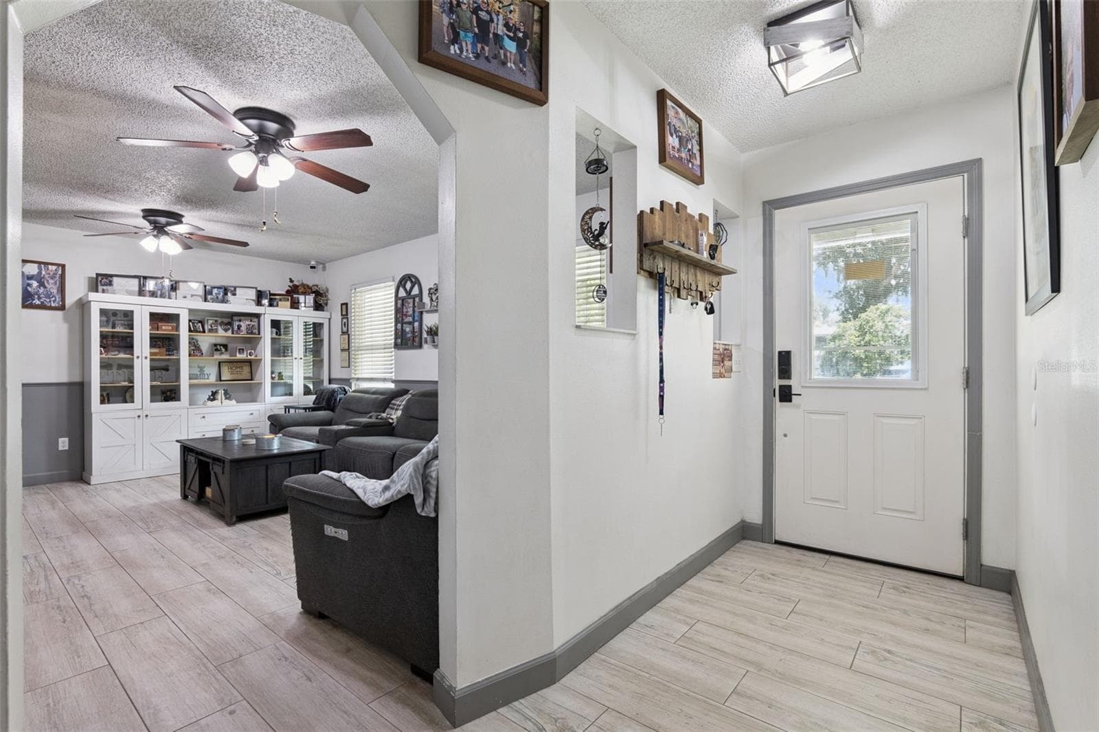 Single Family Residence at 1629 ORANGE TREE DR, EDGEWATER, photo 3 of 55