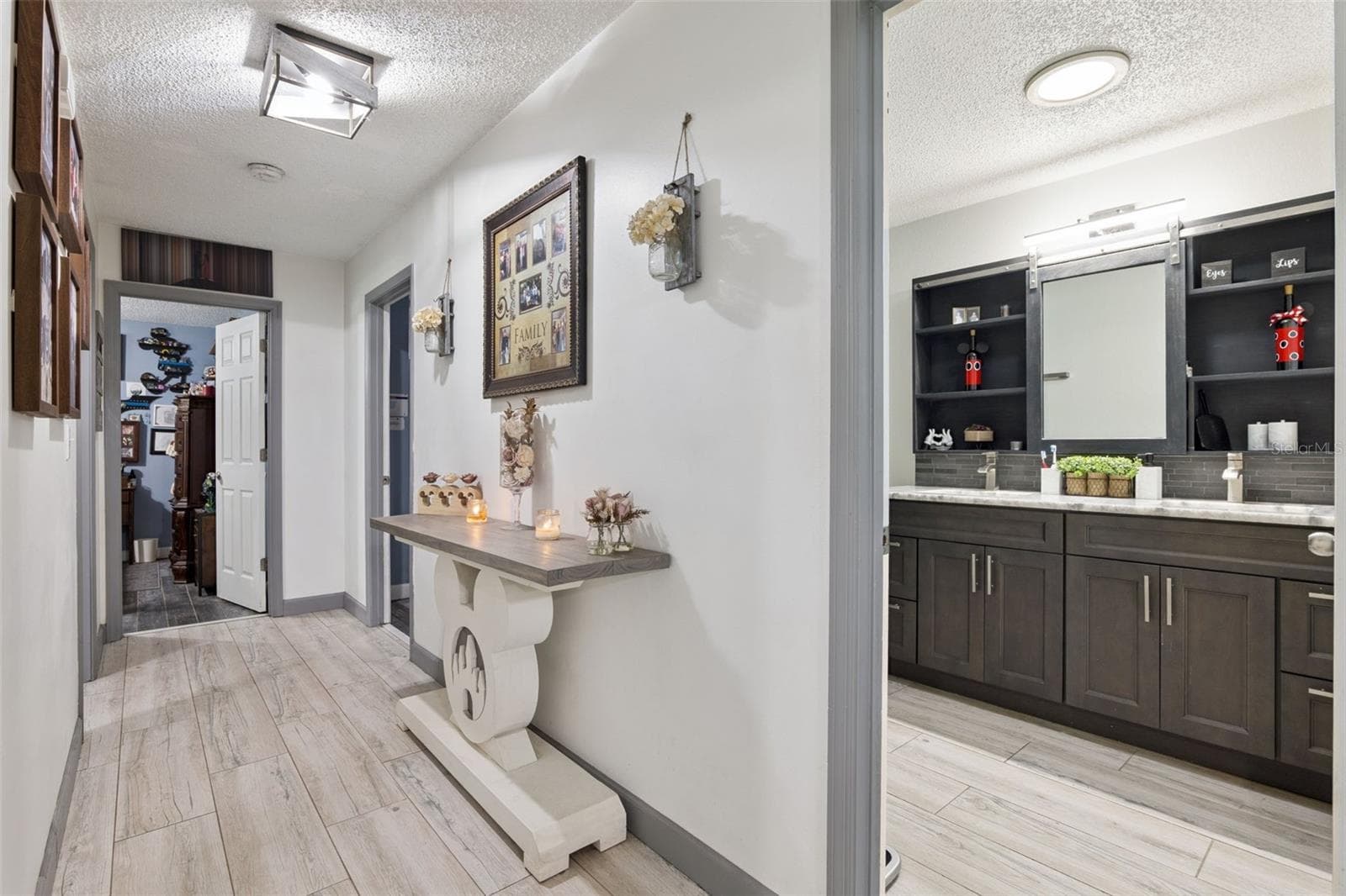 Single Family Residence at 1629 ORANGE TREE DR, EDGEWATER, photo 4 of 55