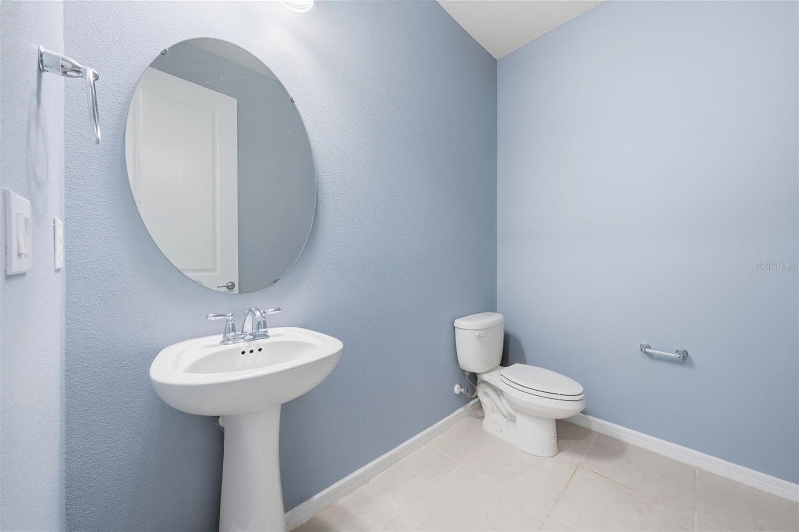 Downstairs half bath - 14312 CRESTAVISTA AVE, CLERMONT