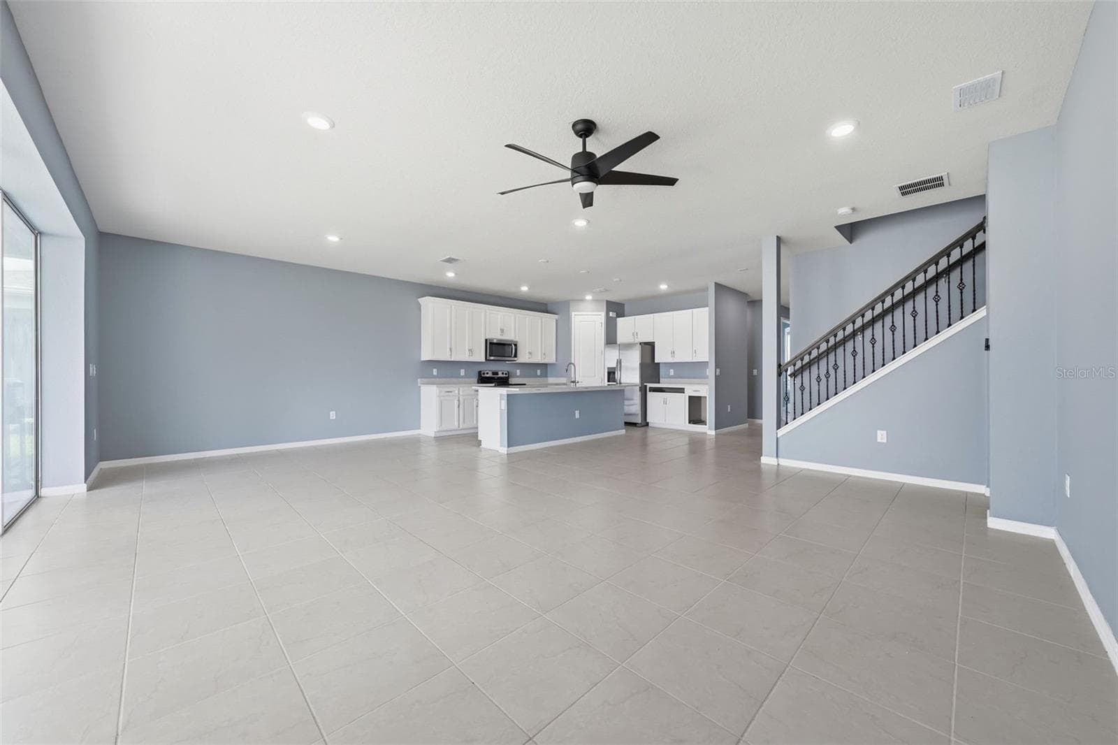 Single Family Residence at 14312 CRESTAVISTA AVE, CLERMONT, photo 13 of 59