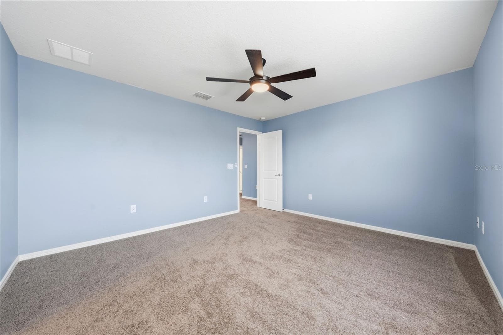 Single Family Residence at 14312 CRESTAVISTA AVE, CLERMONT, photo 30 of 59