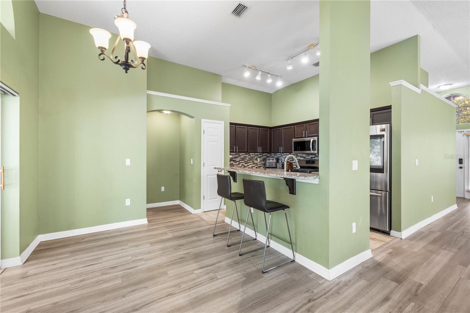 Single Family Residence at 10148 SOMERSBY DR, RIVERVIEW, photo 15 of 67