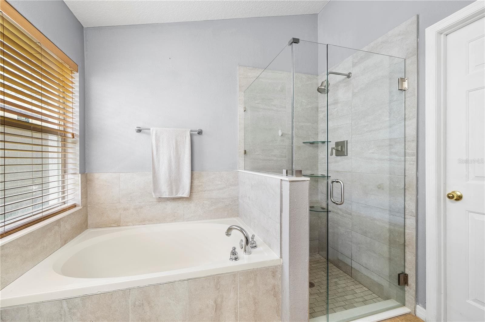 Single Family Residence at 10148 SOMERSBY DR, RIVERVIEW, photo 39 of 67