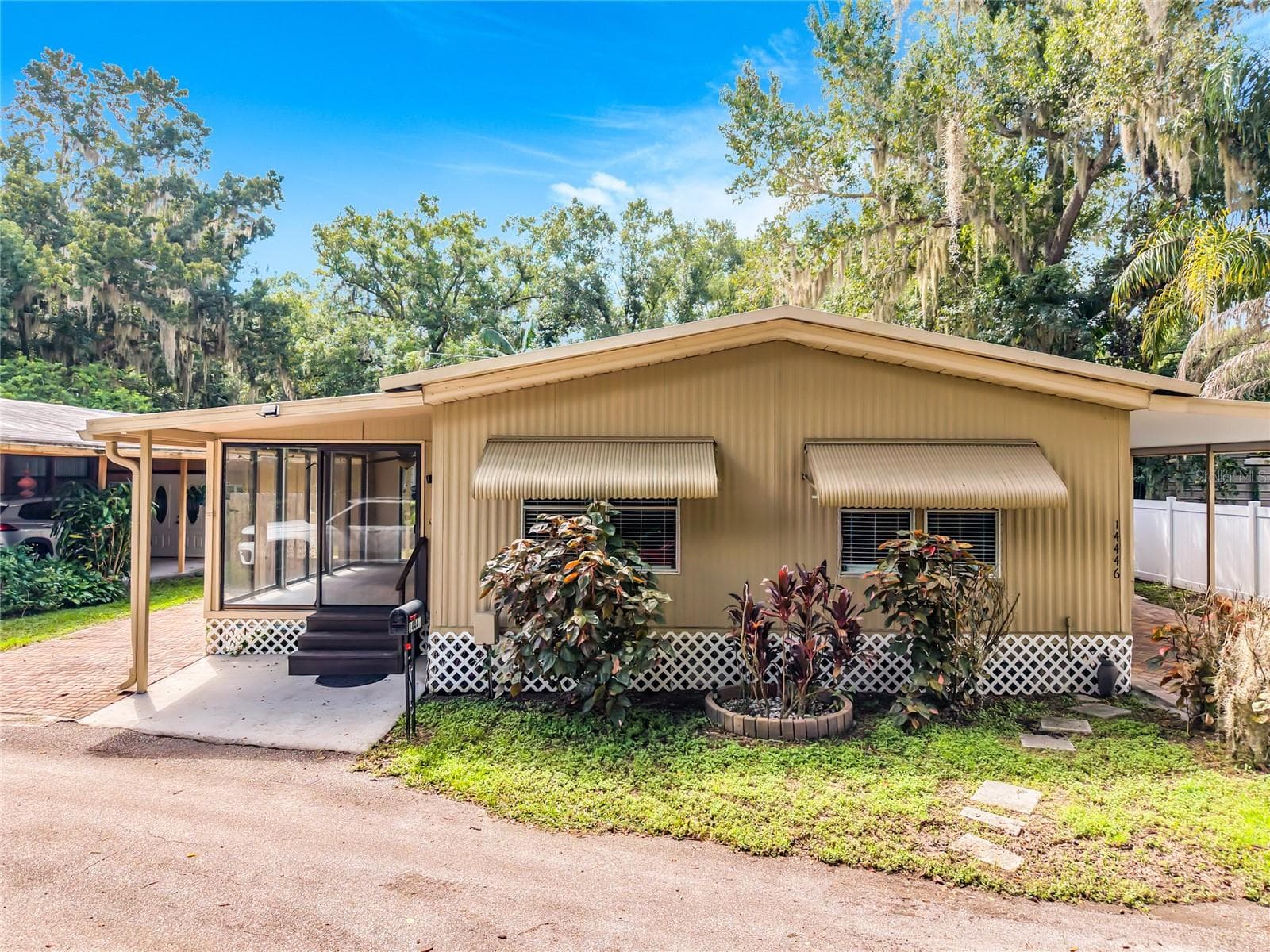 Manufactured Home at 14446 SHANGRILA LN, ODESSA, photo 31 of 93