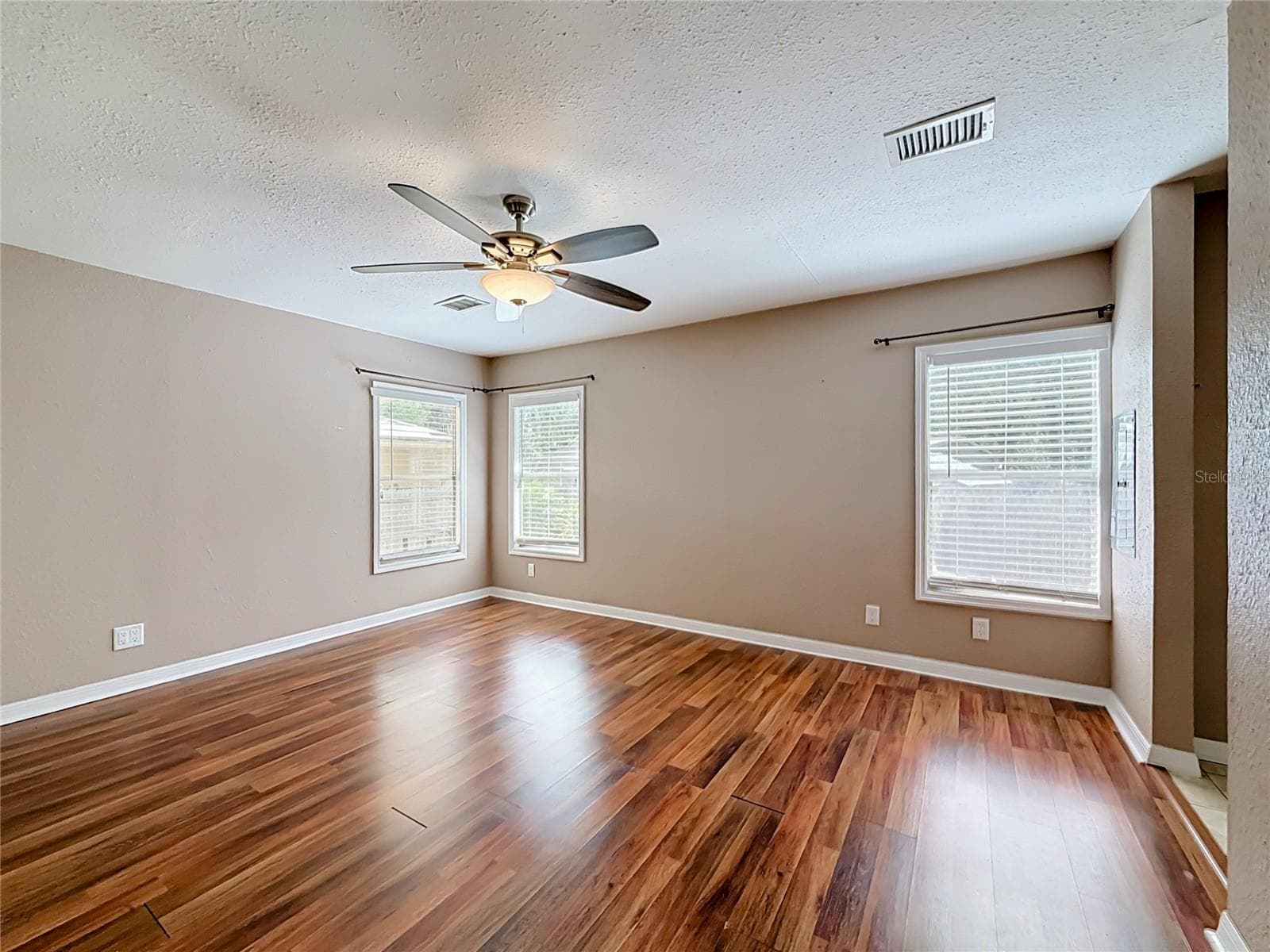 Manufactured Home at 14446 SHANGRILA LN, ODESSA, photo 57 of 93