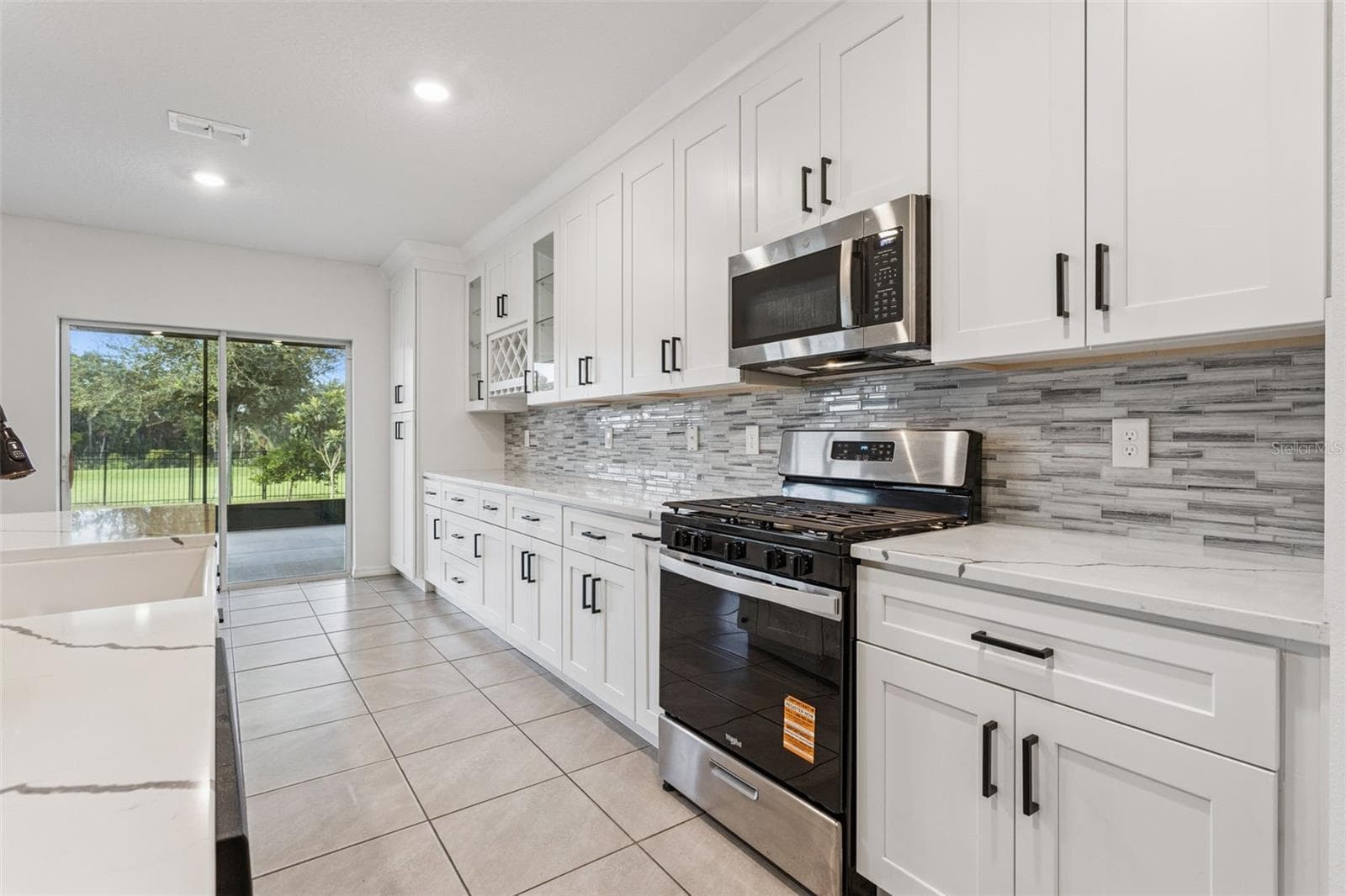 Single Family Residence at 29505 CASPIAN ST, LEESBURG, photo 4 of 49