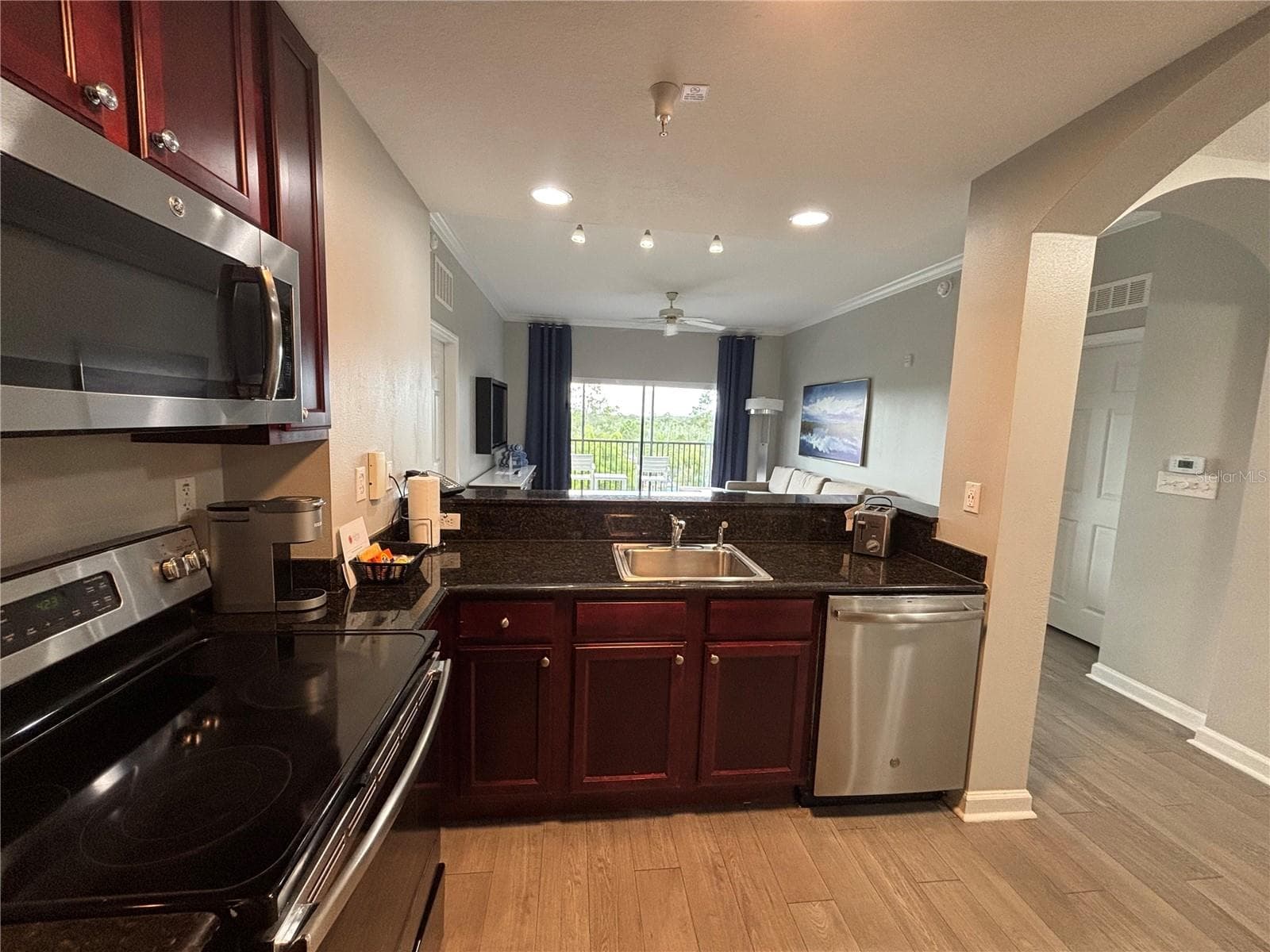 Condo - Hotel at 14501 GROVE RESORT AVE #1420, WINTER GARDEN, photo 8 of 37