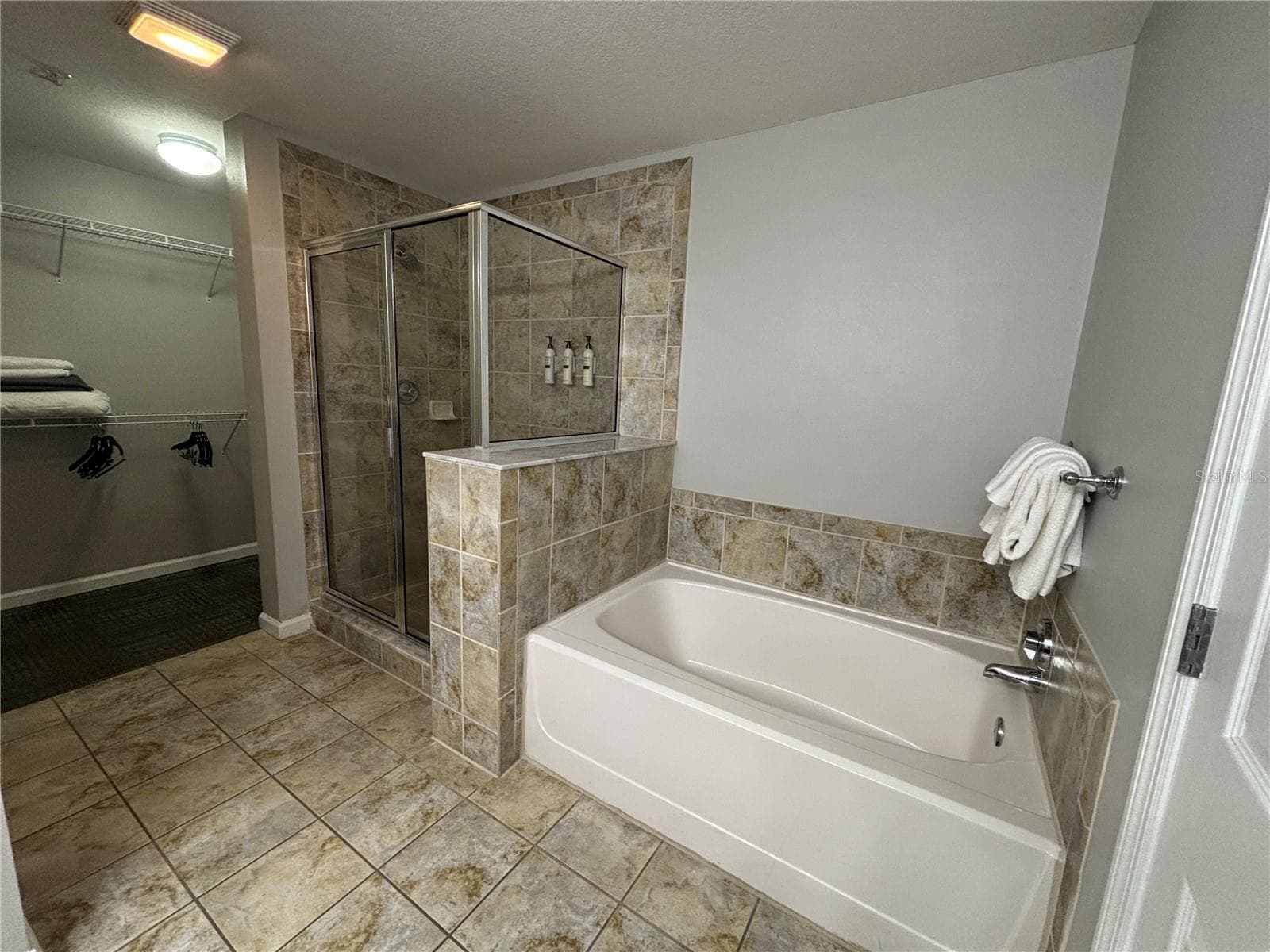 Condo - Hotel at 14501 GROVE RESORT AVE #1420, WINTER GARDEN, photo 13 of 37