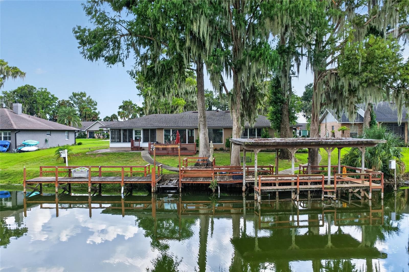 Canal dock and back yard - 235 TEMPLE CIR, EUSTIS