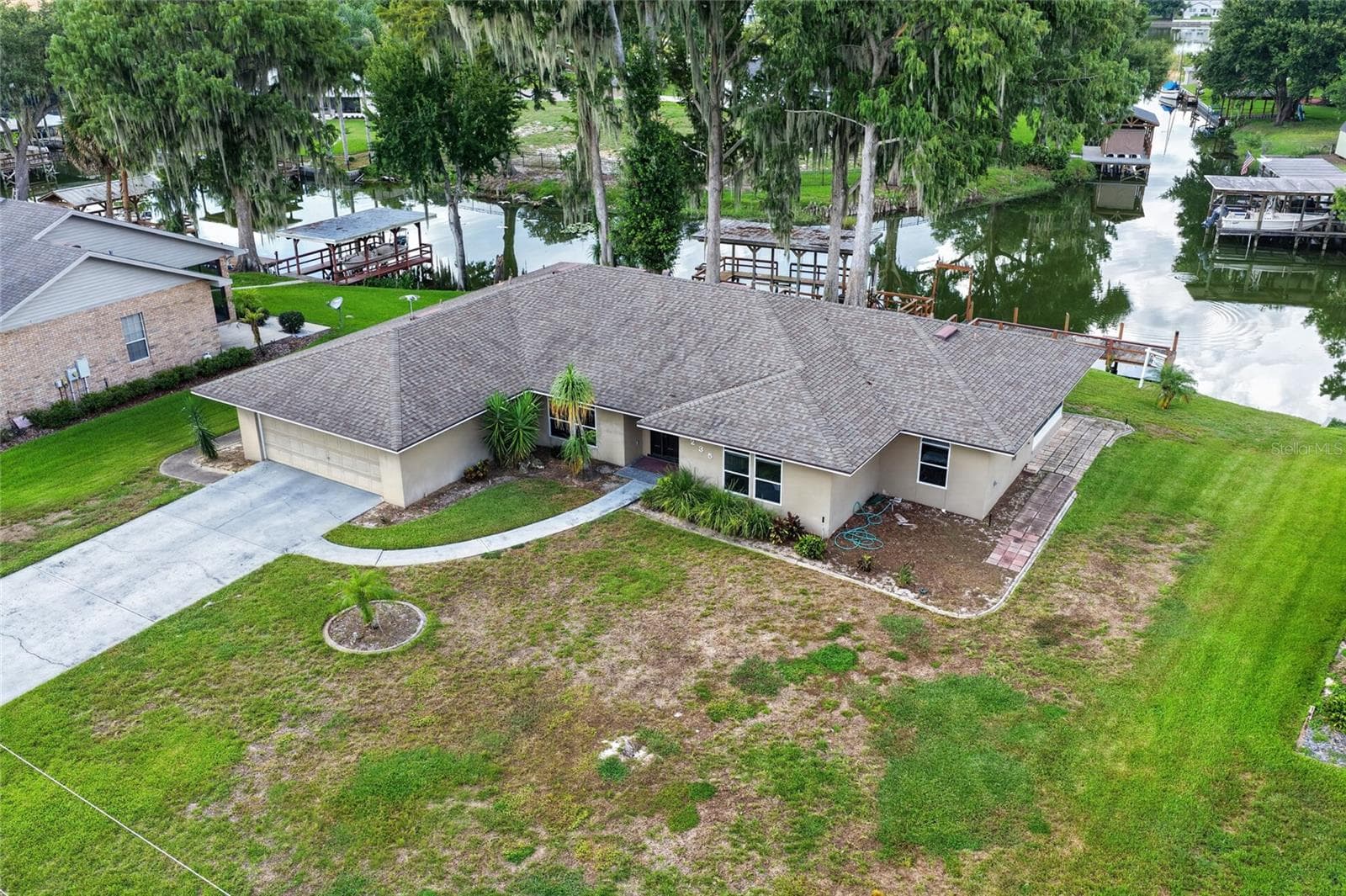 NEWER roof! - 235 TEMPLE CIR, EUSTIS