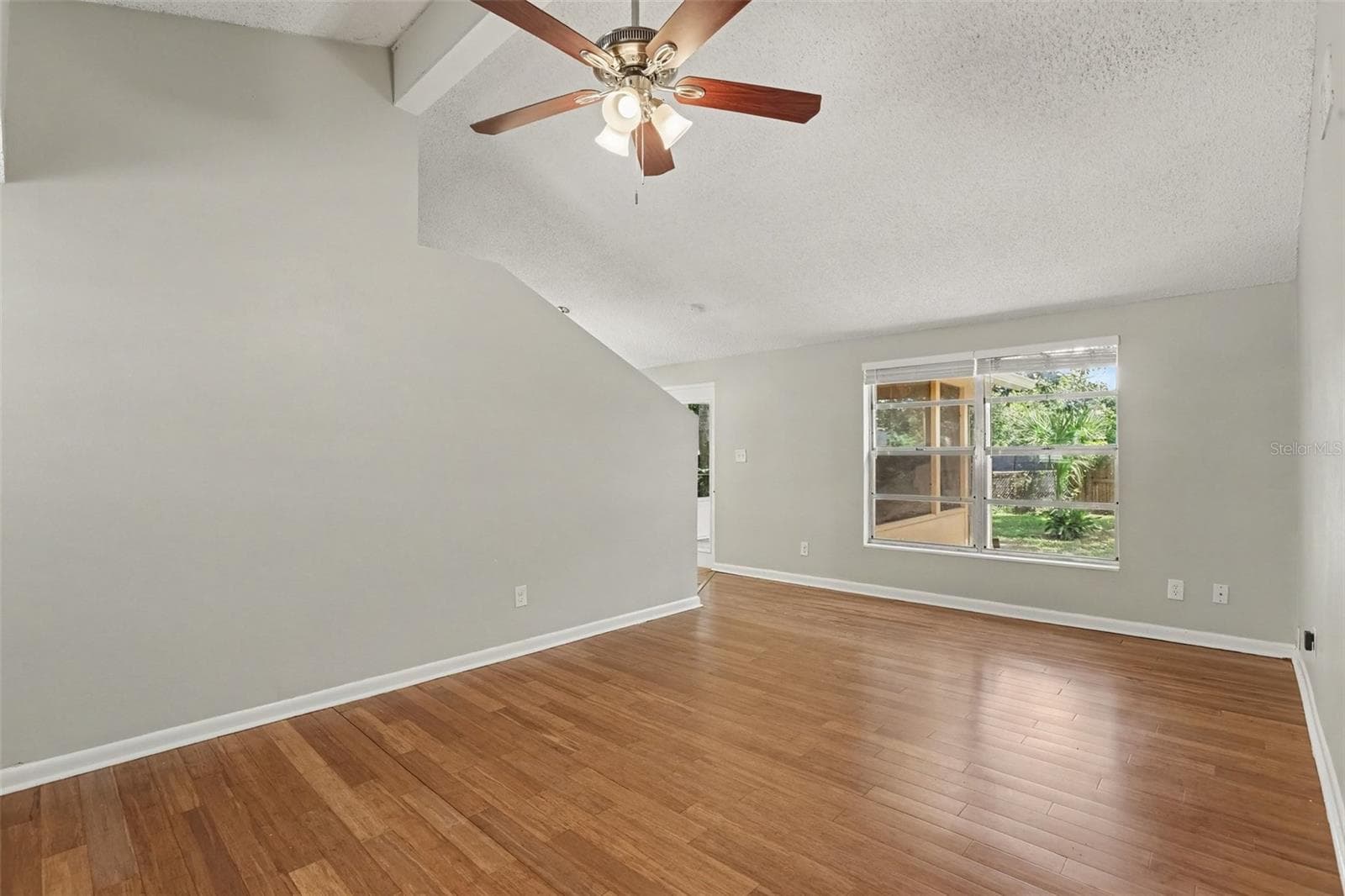 Single Family Residence at 603 HIGHVIEW TER N, BRANDON, photo 5 of 21