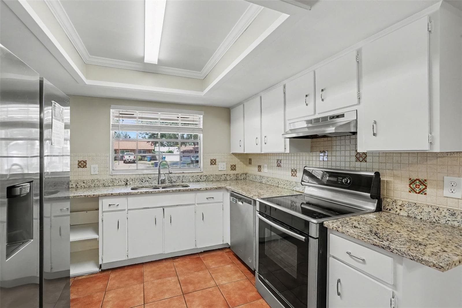 Single Family Residence at 603 HIGHVIEW TER N, BRANDON, photo 6 of 21