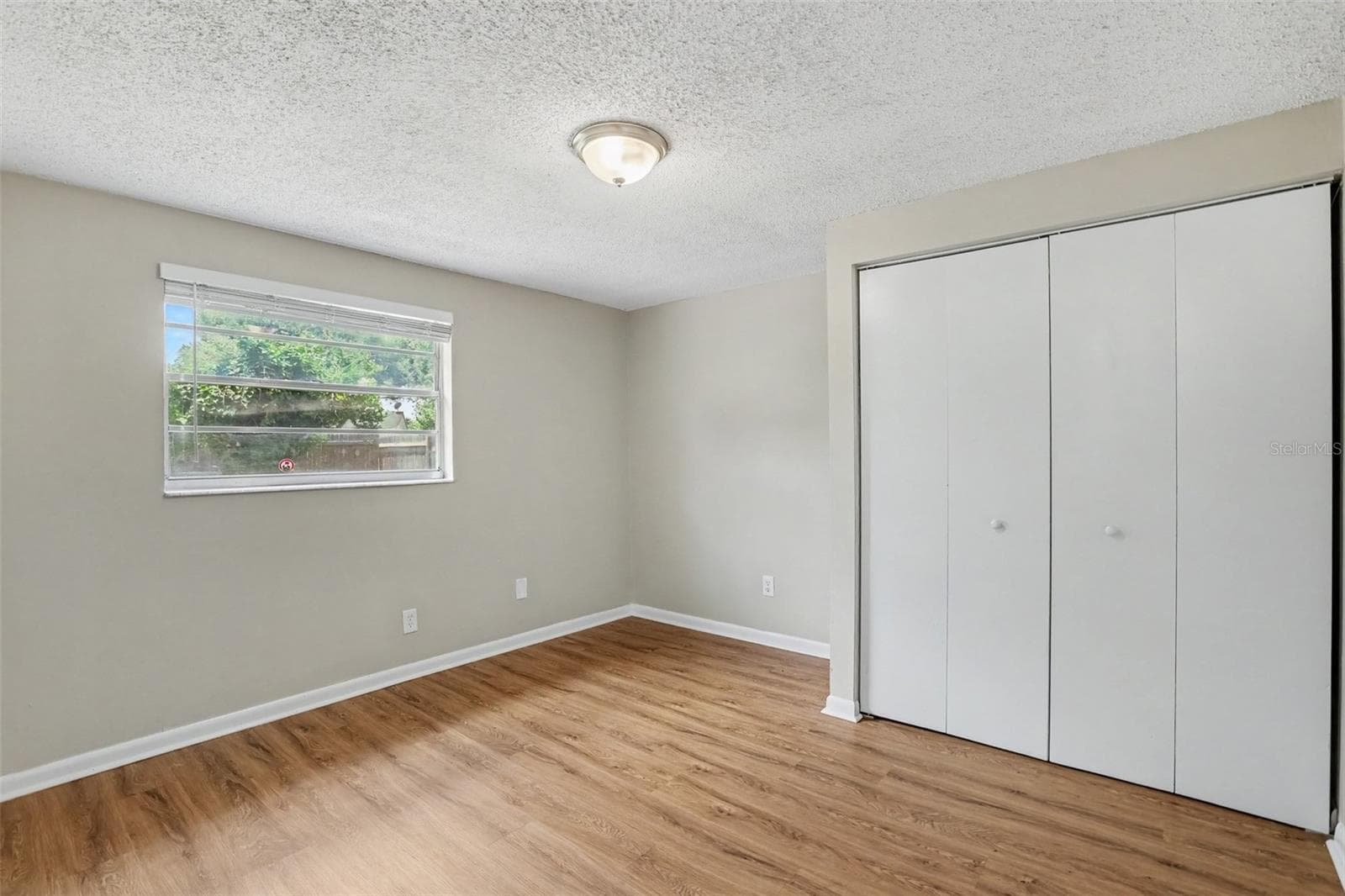 Single Family Residence at 603 HIGHVIEW TER N, BRANDON, photo 12 of 21