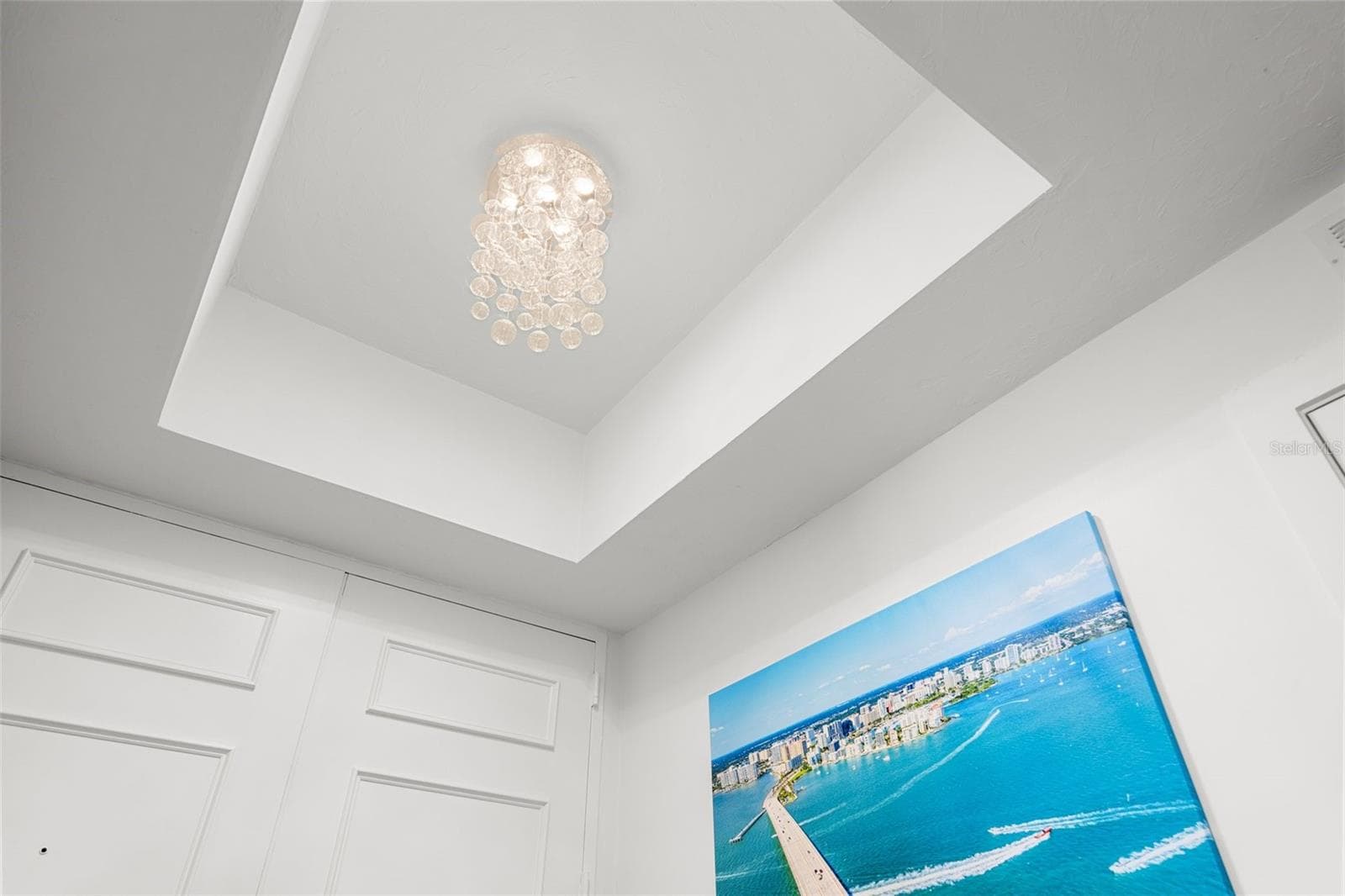 FOYER CEILING INLAY - 988 BLVD OF THE ARTS #109, SARASOTA
