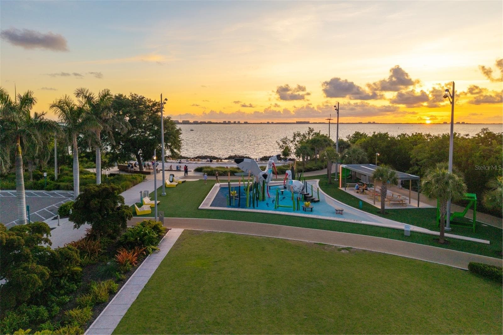 CITY PARK JUST STEPS OUTSIDE THE GUARD GATE - 988 BLVD OF THE ARTS #109, SARASOTA