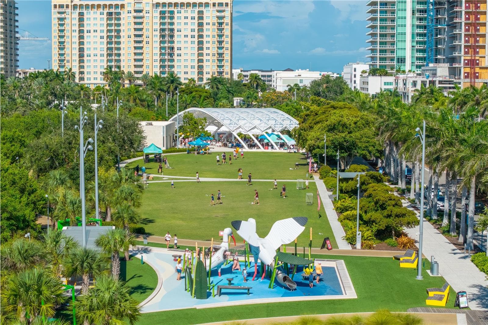 ADJACENT PARK NEXT TO CONDO ON THE BAY COMMUNITY - 988 BLVD OF THE ARTS #109, SARASOTA