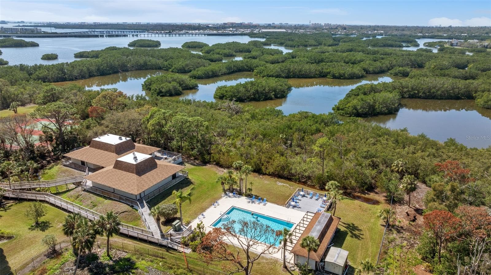 The grounds are stunning here. - 5400 PARK ST N #511, ST PETERSBURG