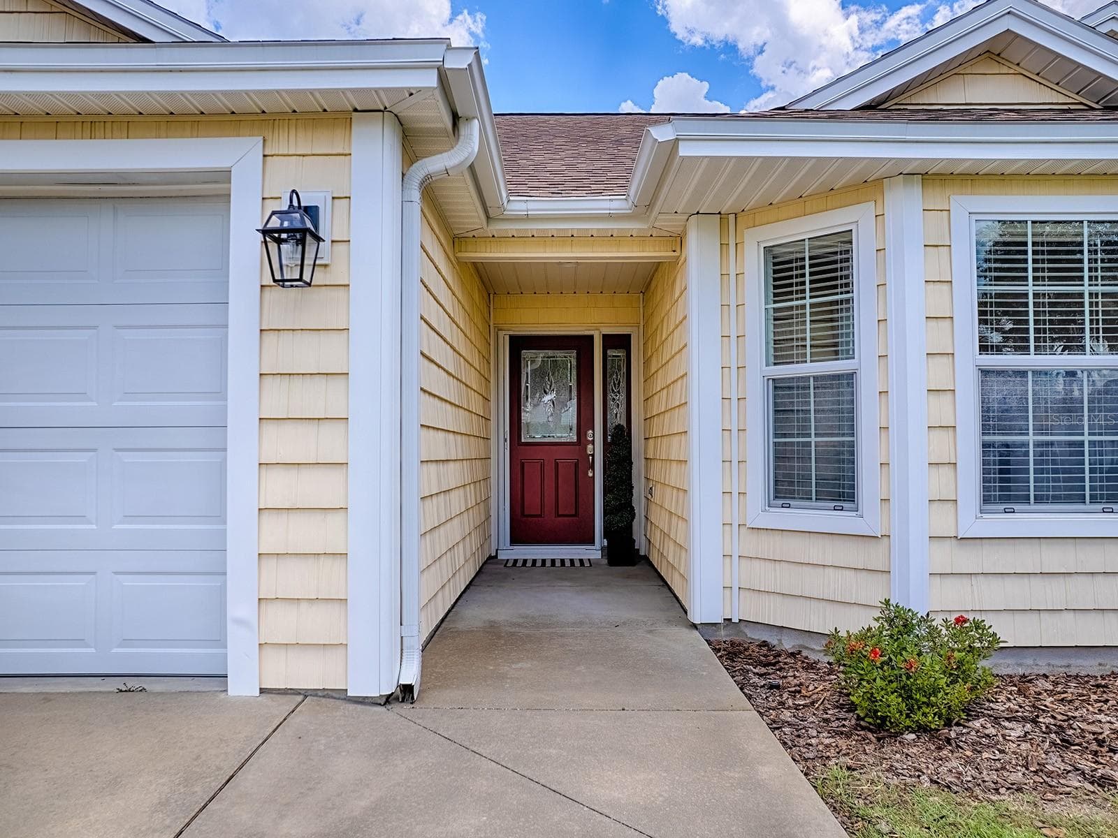 Single Family Residence at 2445 BUTTONWOOD RUN, THE VILLAGES, photo 2 of 34