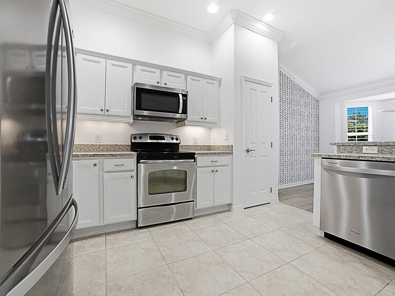 SS Appliances - w/New Dishwasher & Frig - 2445 BUTTONWOOD RUN, THE VILLAGES