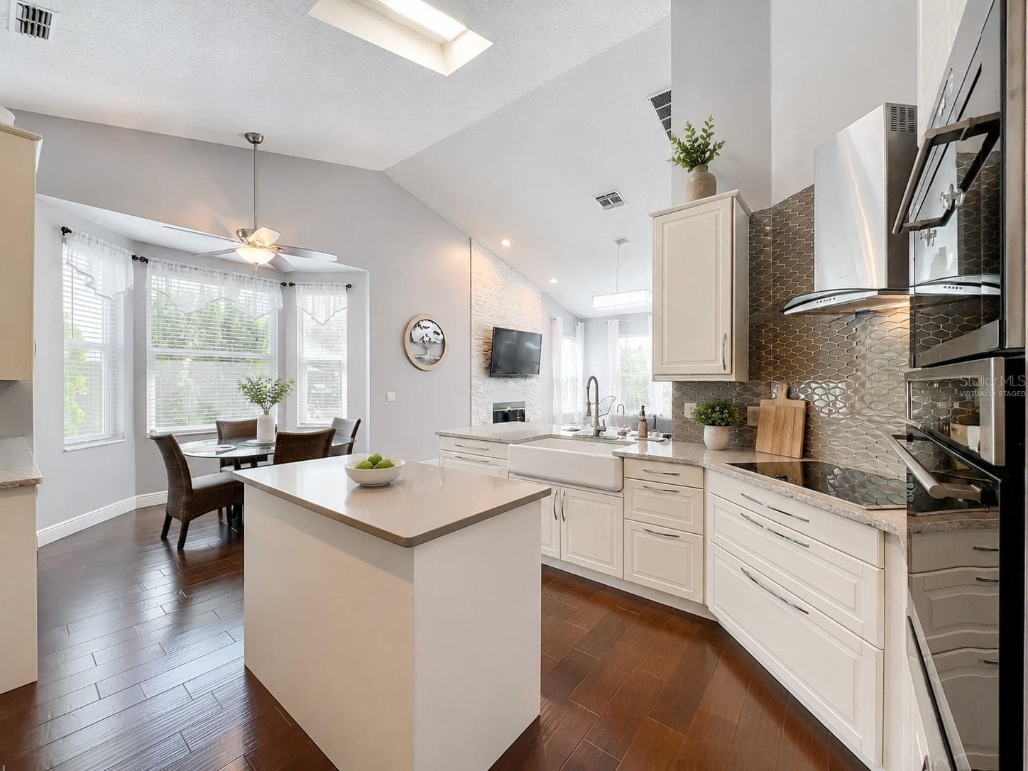 Virtually staged - 1756 BRANCHWATER TRL, ORLANDO